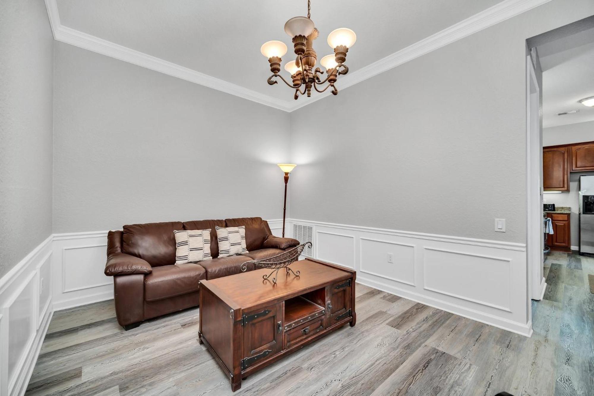 Vista Cay 81 By