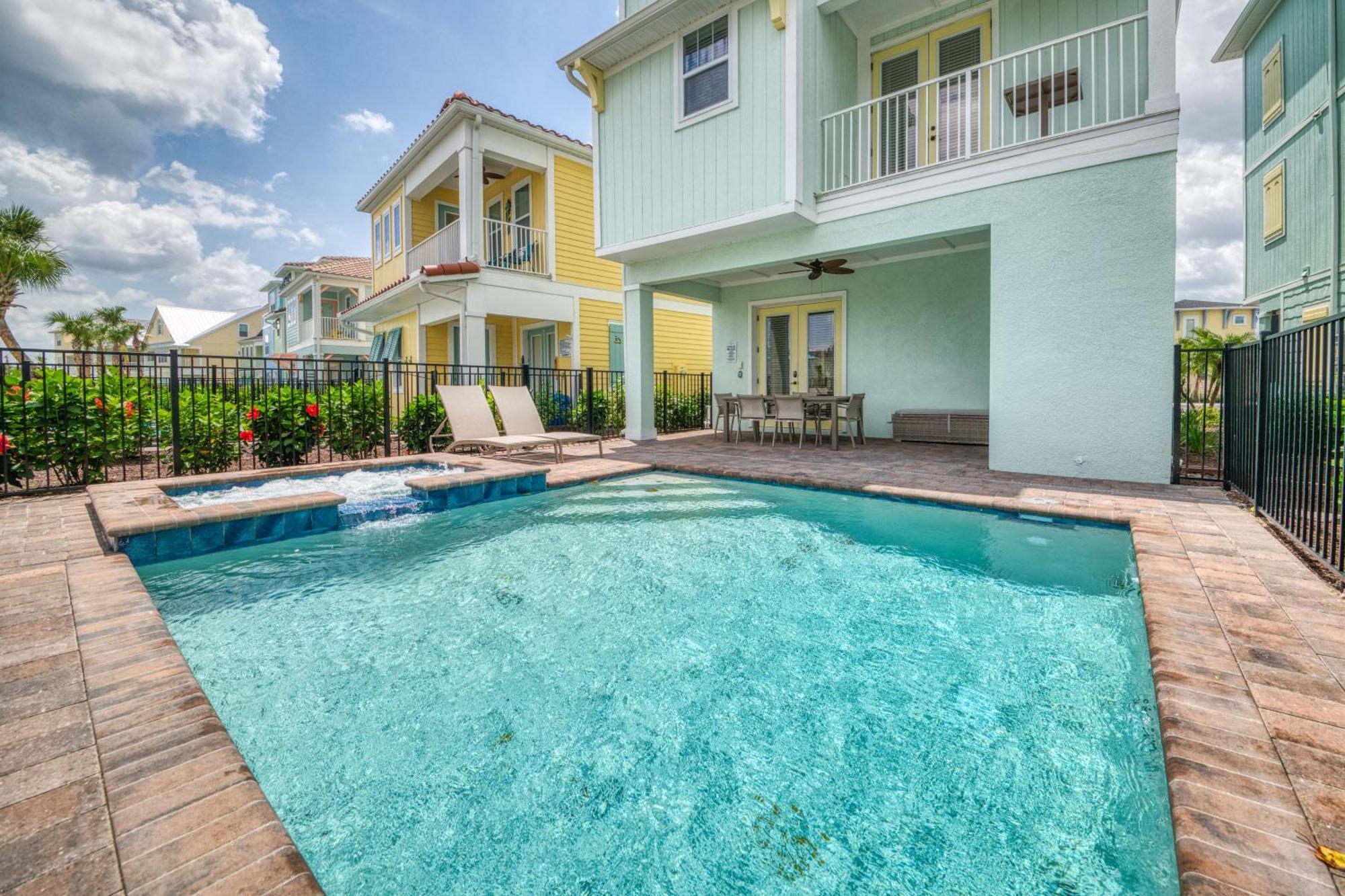Holiday home Bon Voyage With Private Pool Near With Margaritaville Access - 8045su