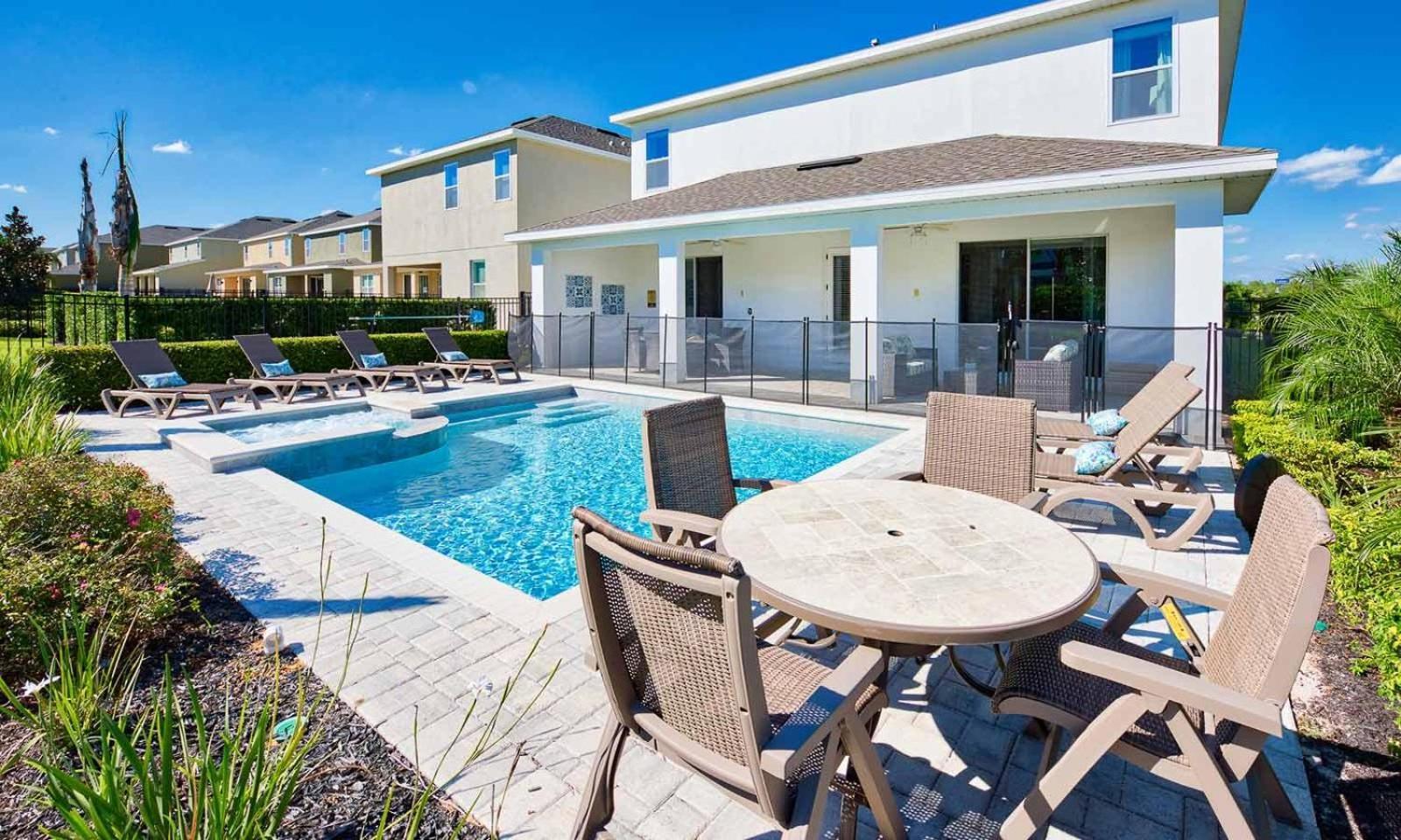 Custom 9 Bdrm With Stunning Themes At Encore * Orlando