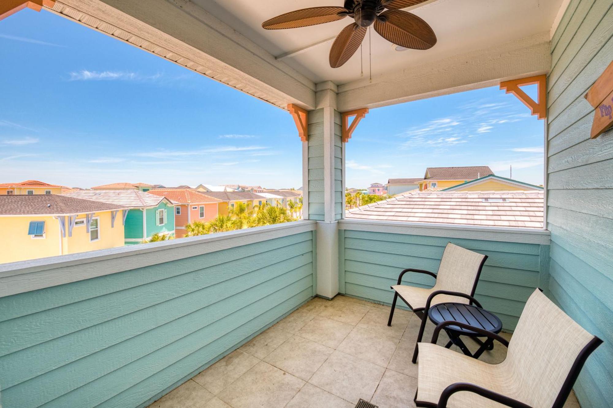 No Shoes Retreat! With Hot Tub Near With Margaritaville Island H2o Access - 8085dr Holiday home Orlando