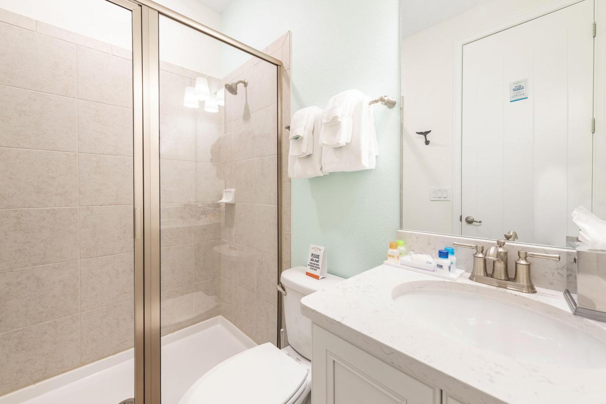 No Shoes Retreat! With Hot Tub Near With Margaritaville Island H2o Access - 8085dr Orlando