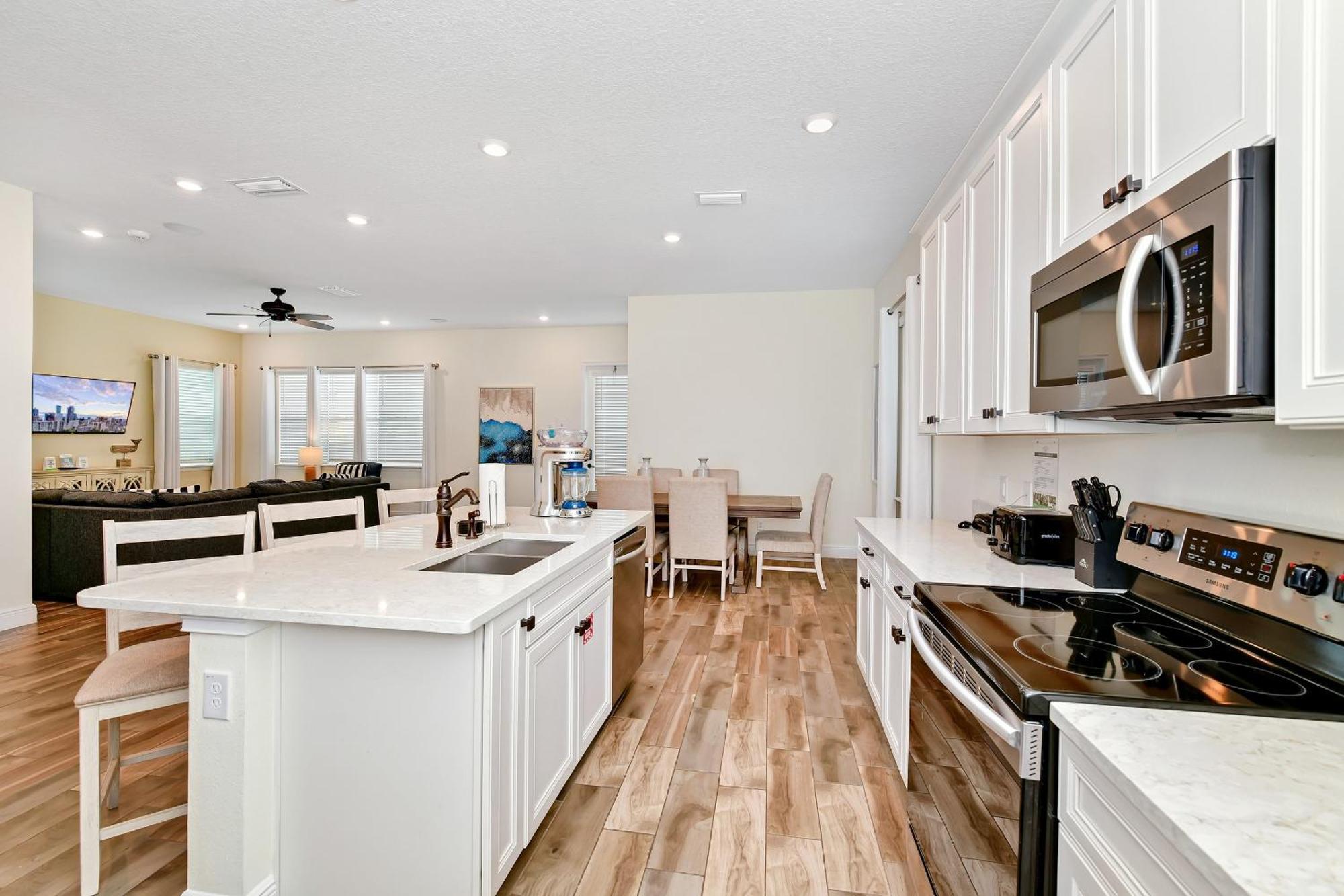 Sunshine With Private Pool Near With Margaritaville Access - 8165su Holiday home Orlando