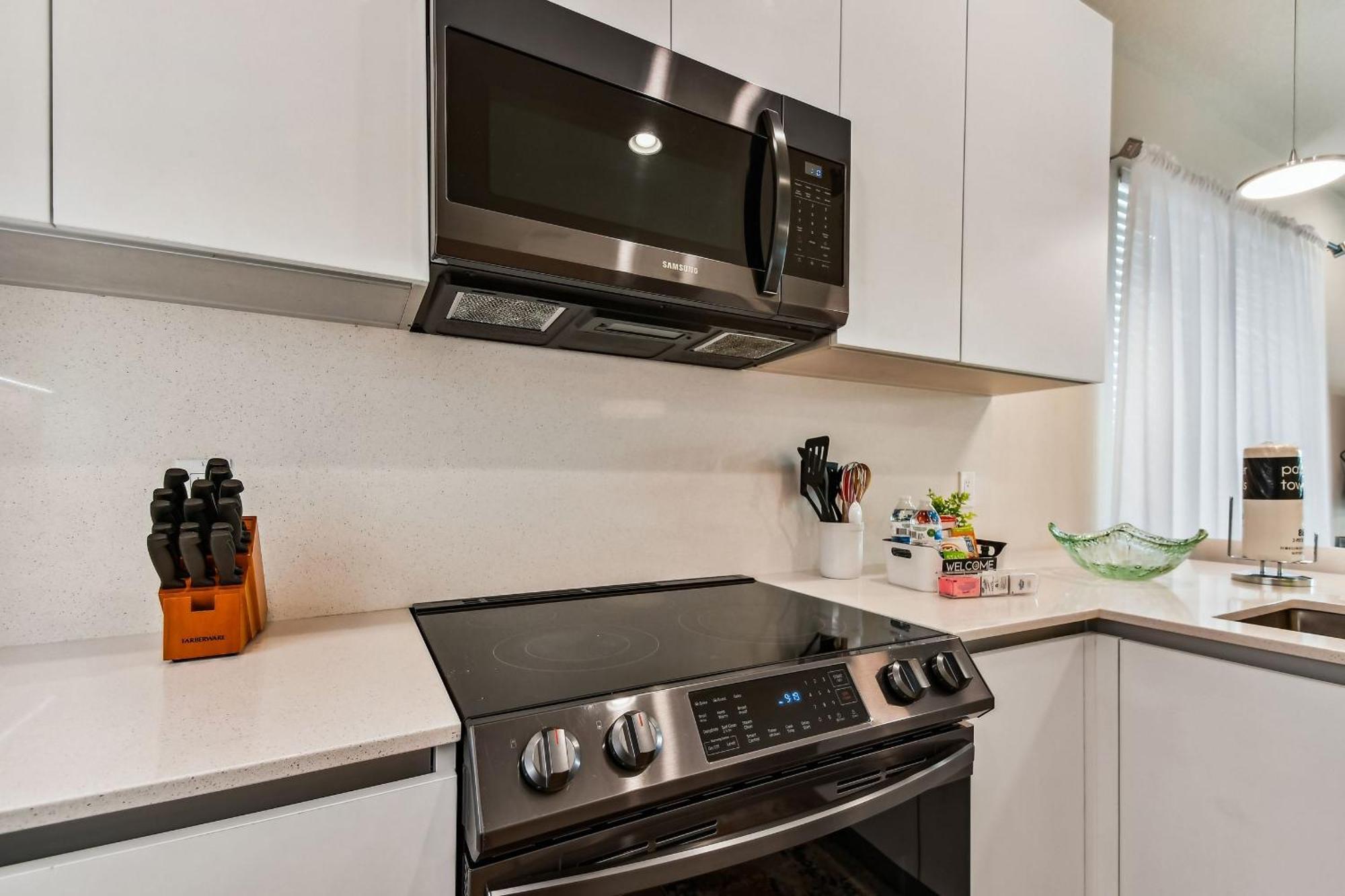Hf-17528 - 4br/3ba Modern | Private Pool * Orlando