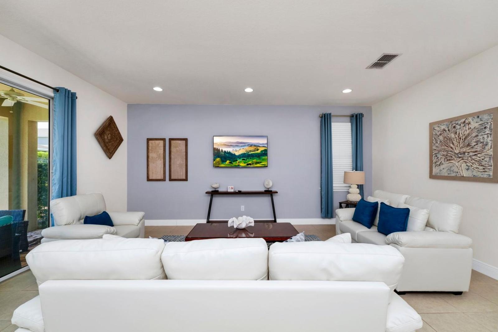 Grand Near With Private Pool And Water Park Access At Encore Reunion - 210pn Holiday home *