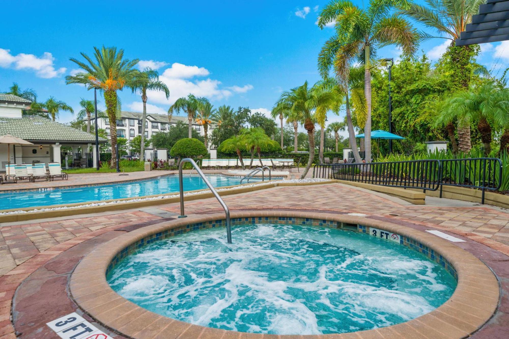Vista Cay Luxury 4 Bedroom Penthouse * Orlando