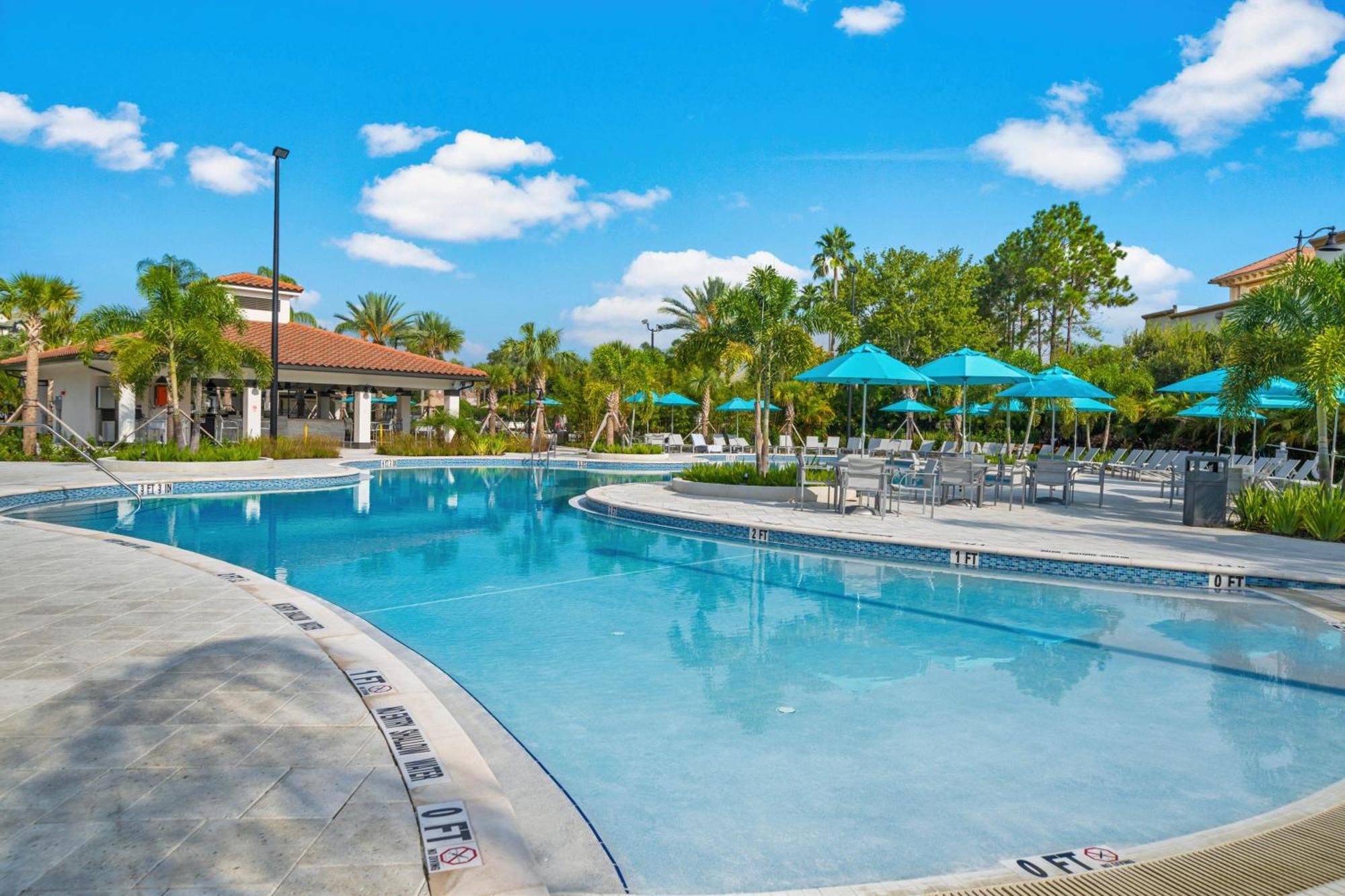 Apartment 4102 Breakview Drive 409 *