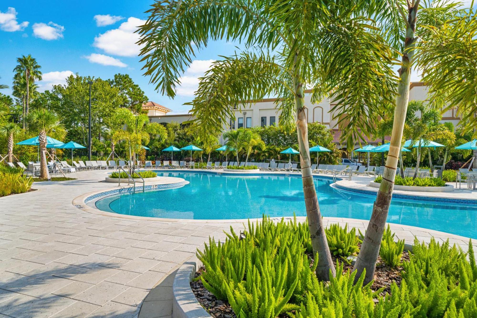 Apartment 4102 Breakview Drive 409 *