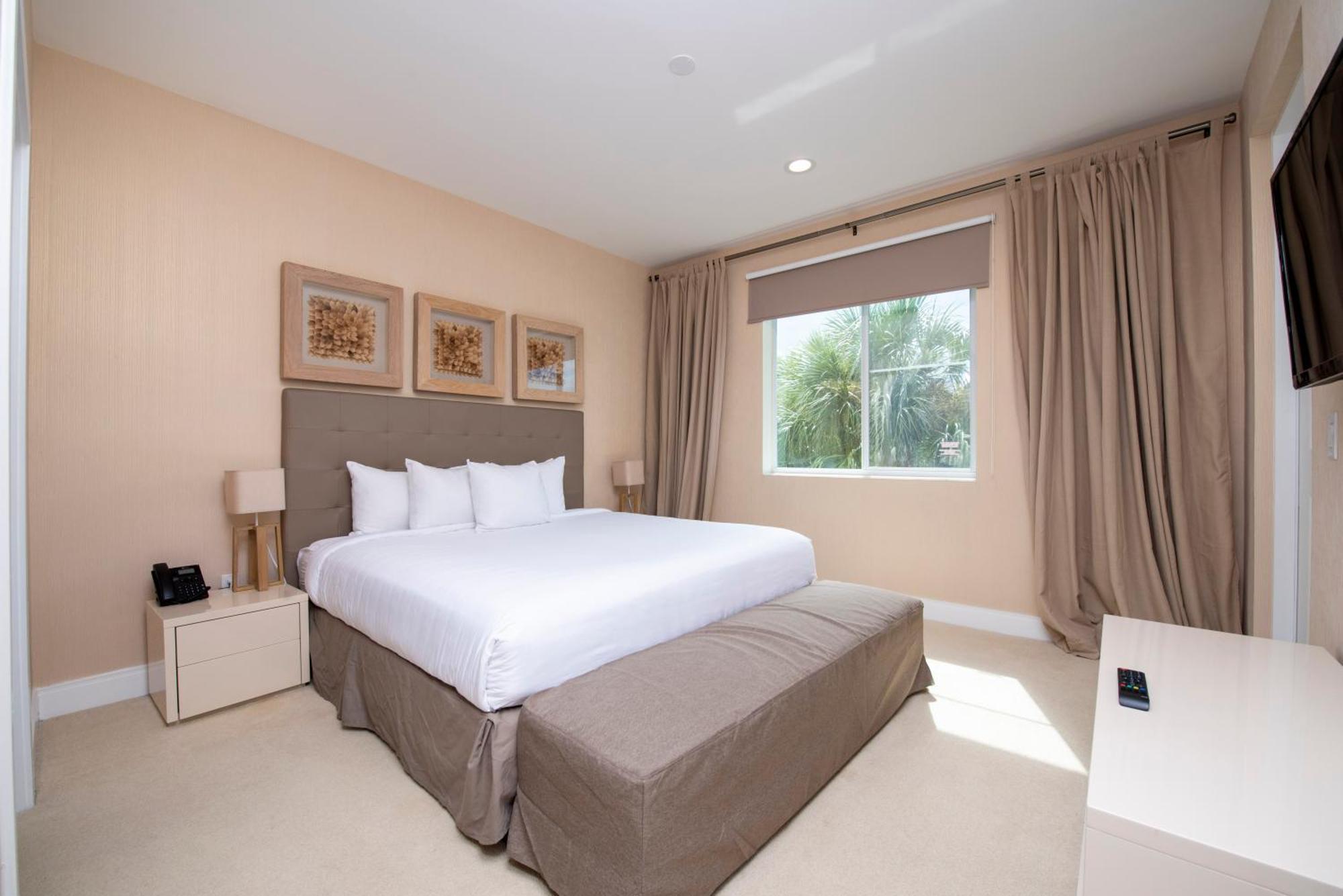 3 Bedrooms Luxury Near Holiday home Orlando