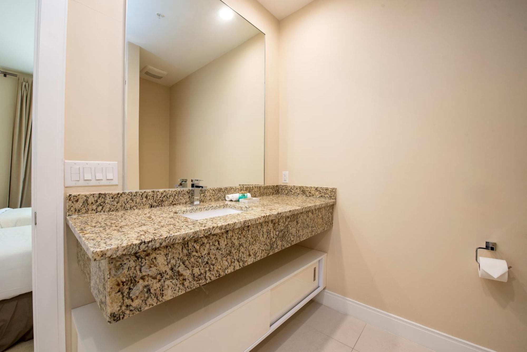 Amazing 3bd With Elevator And Bbq Near Holiday home