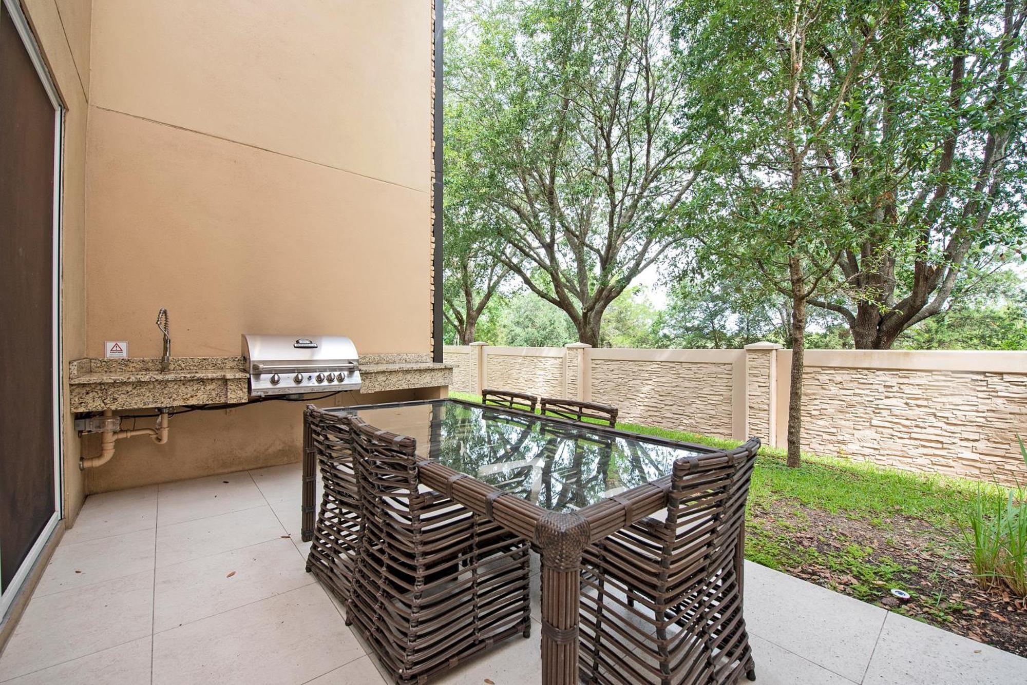 Amazing 3bd With Elevator And Bbq Near