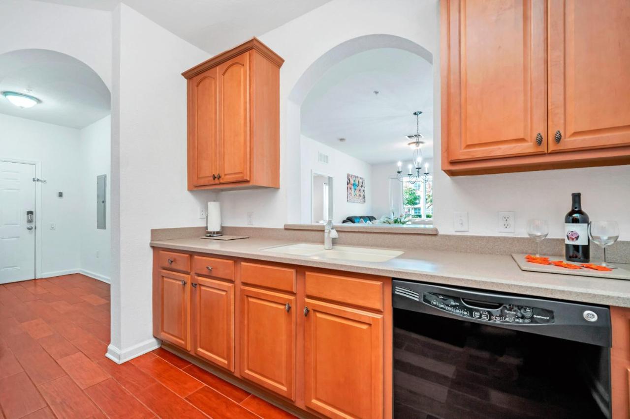 Cozy 3br Near *