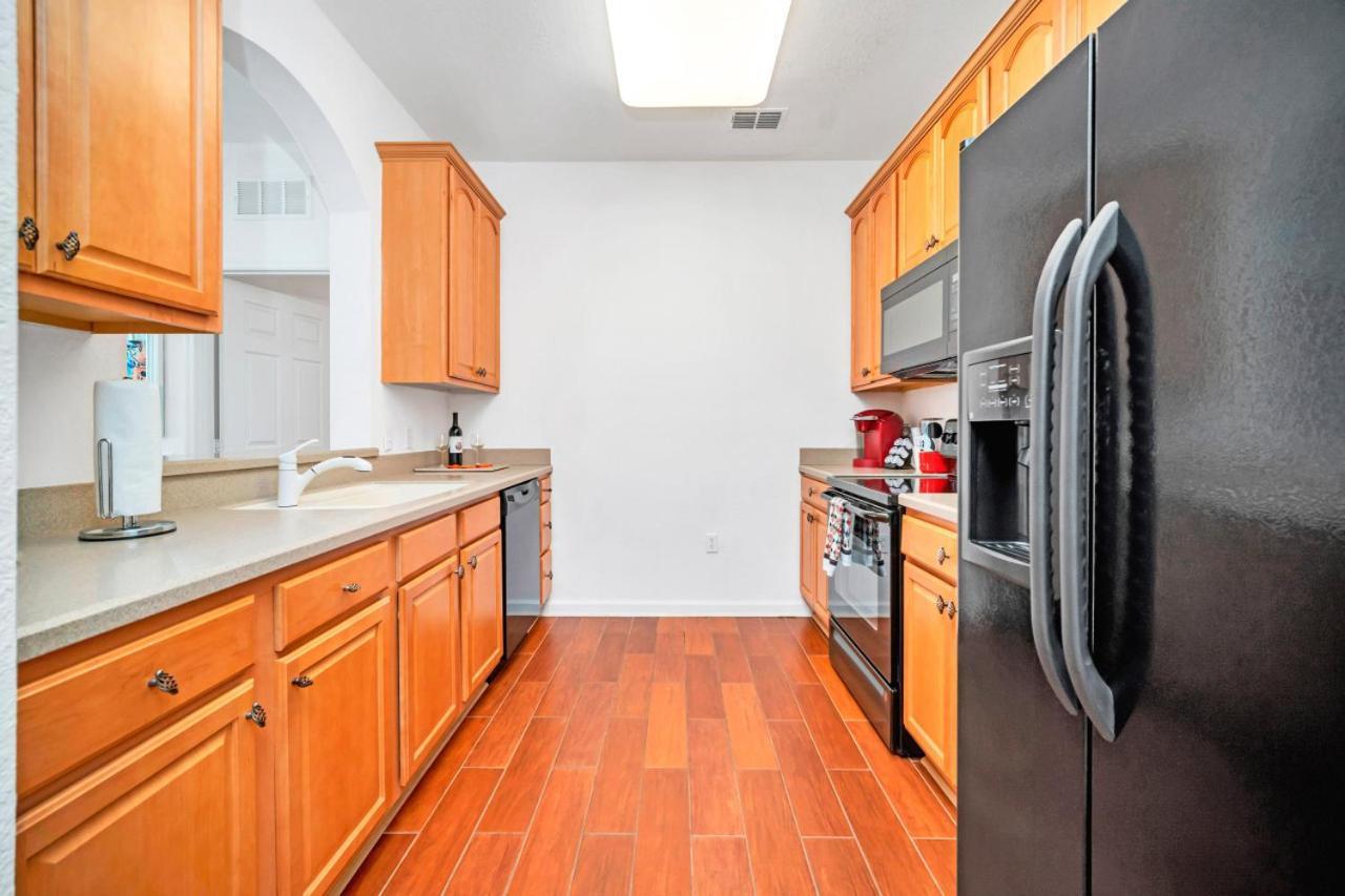 Cozy 3br Near