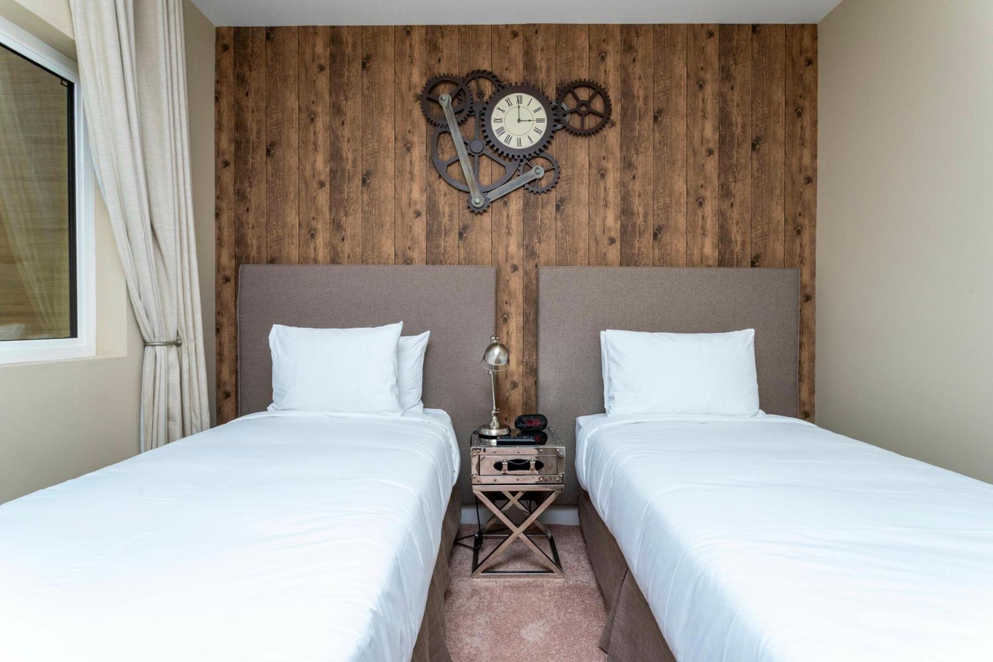Luxury 3beds And 3ba 2 Miles From Holiday home Four Corners
