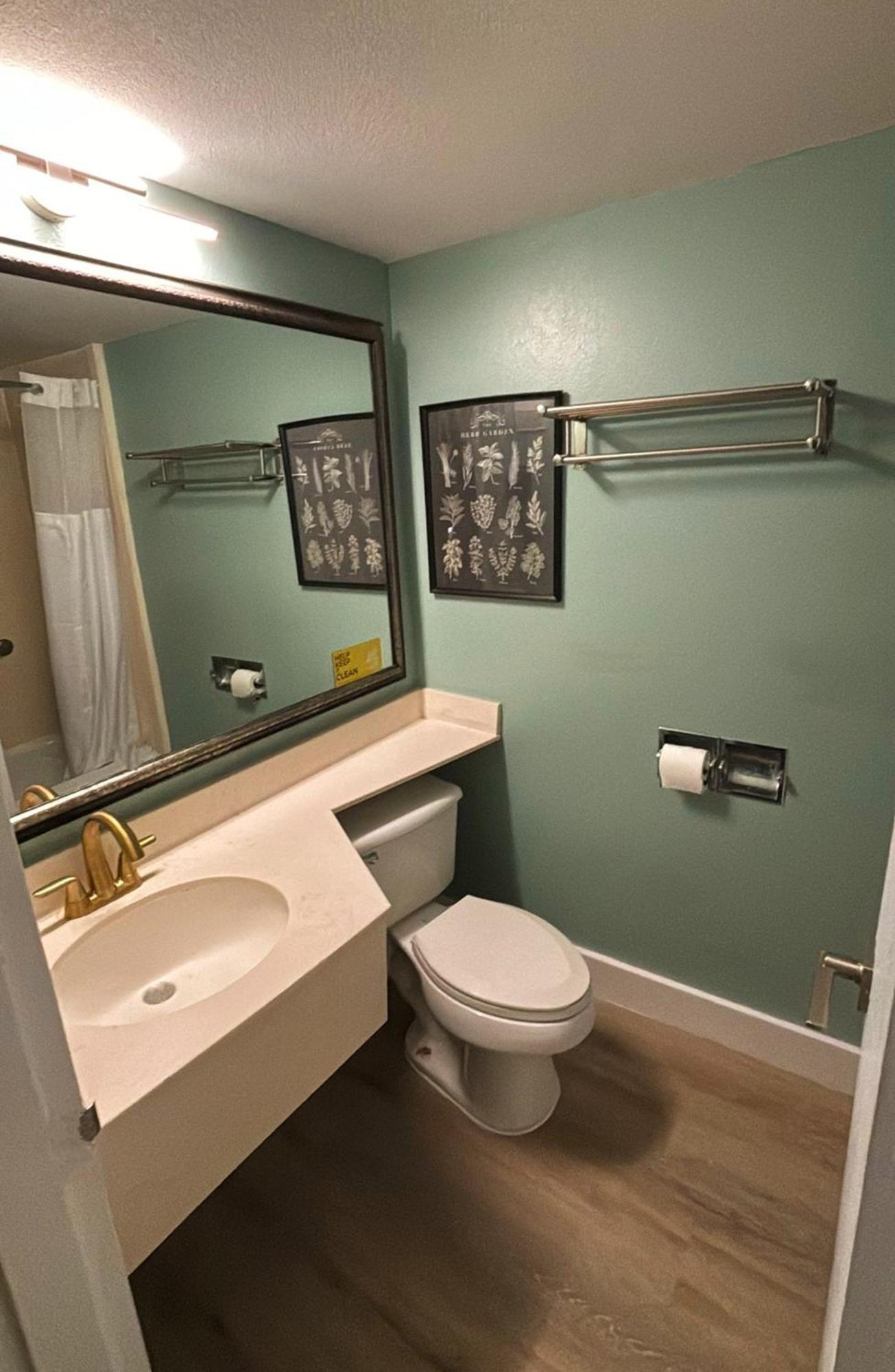 Bposhtels Florida Mall Albergue *