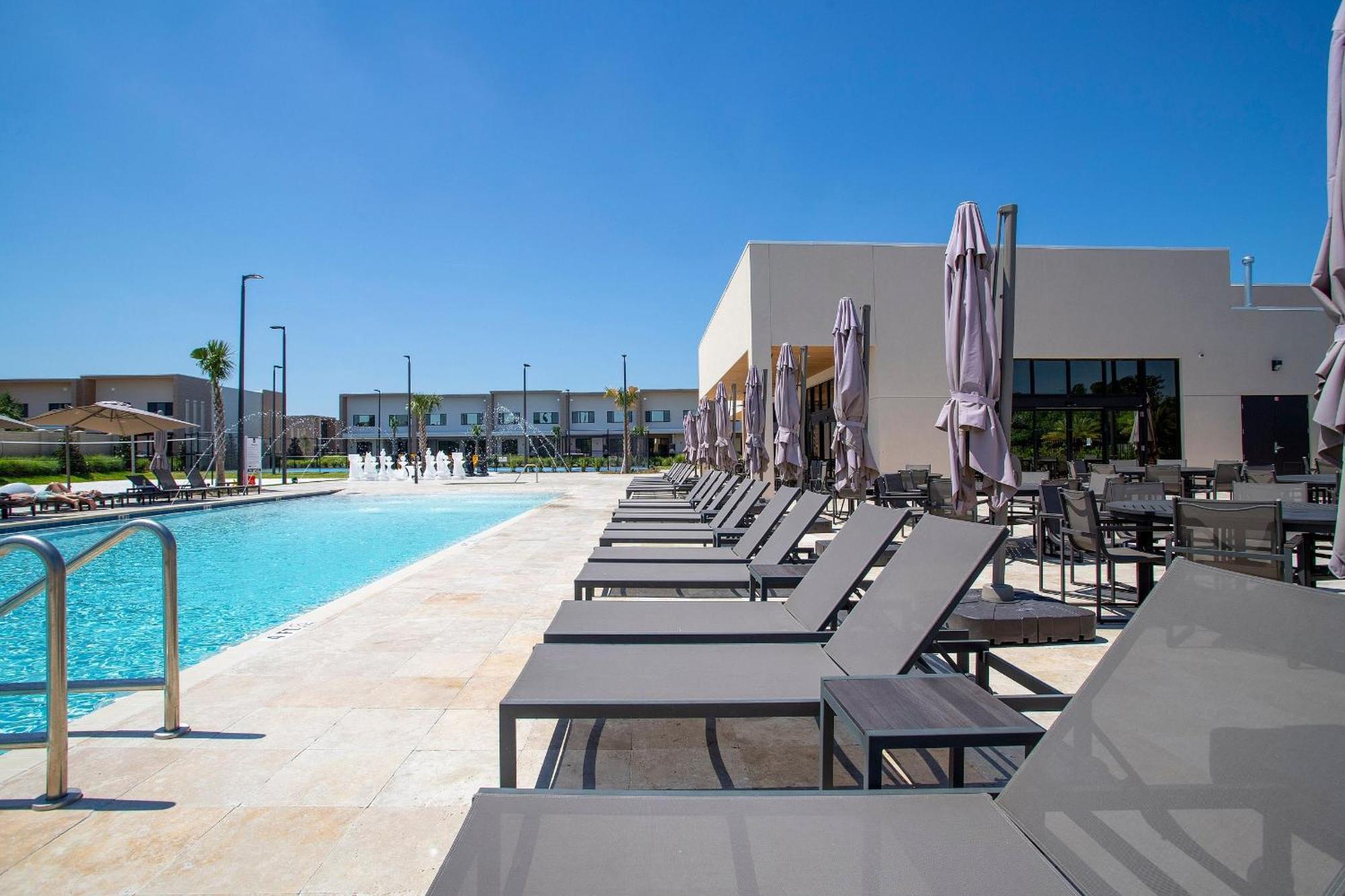 Luxury 3bedroom Near W/ Bbq & Outdoor Dining! * Orlando