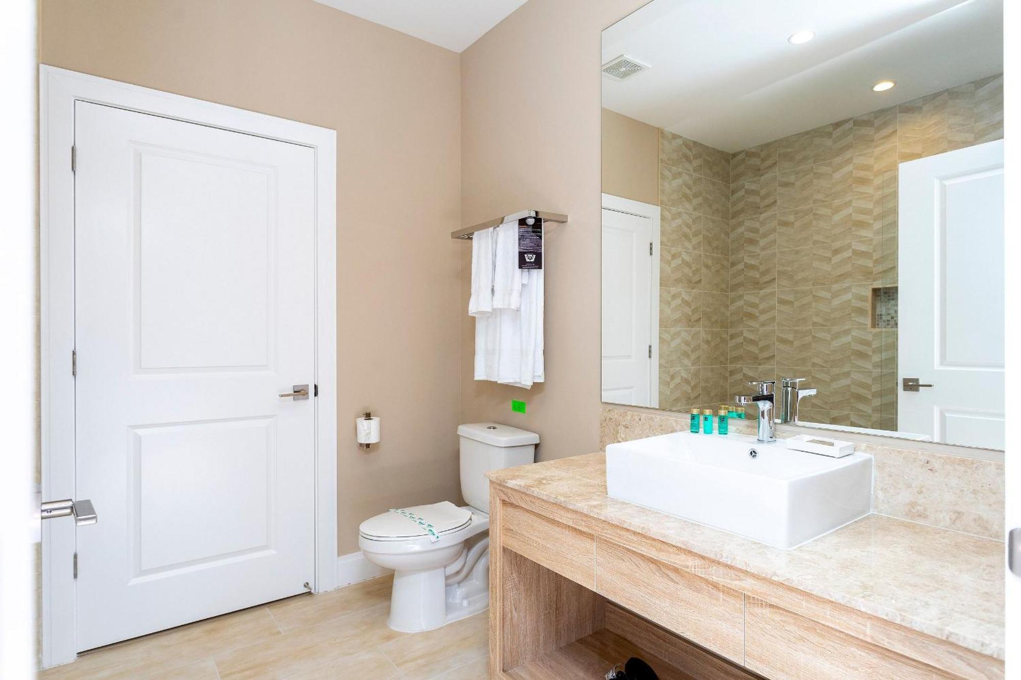 Luxury 3bedroom Near W/ Bbq & Outdoor Dining! * Orlando
