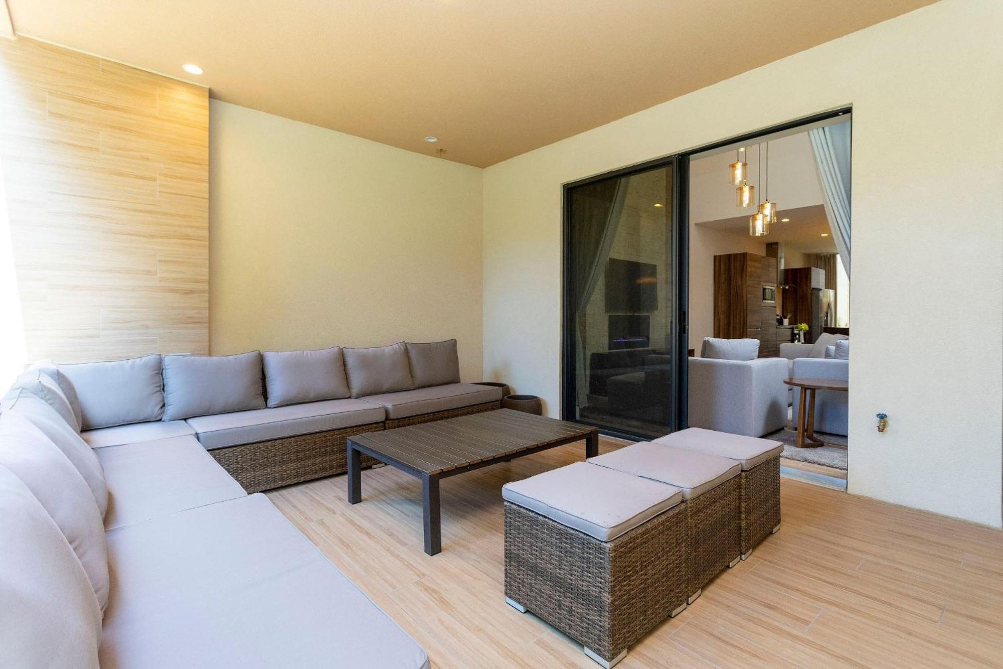 Luxury 3bedroom Near W/ Bbq & Outdoor Dining! * Orlando