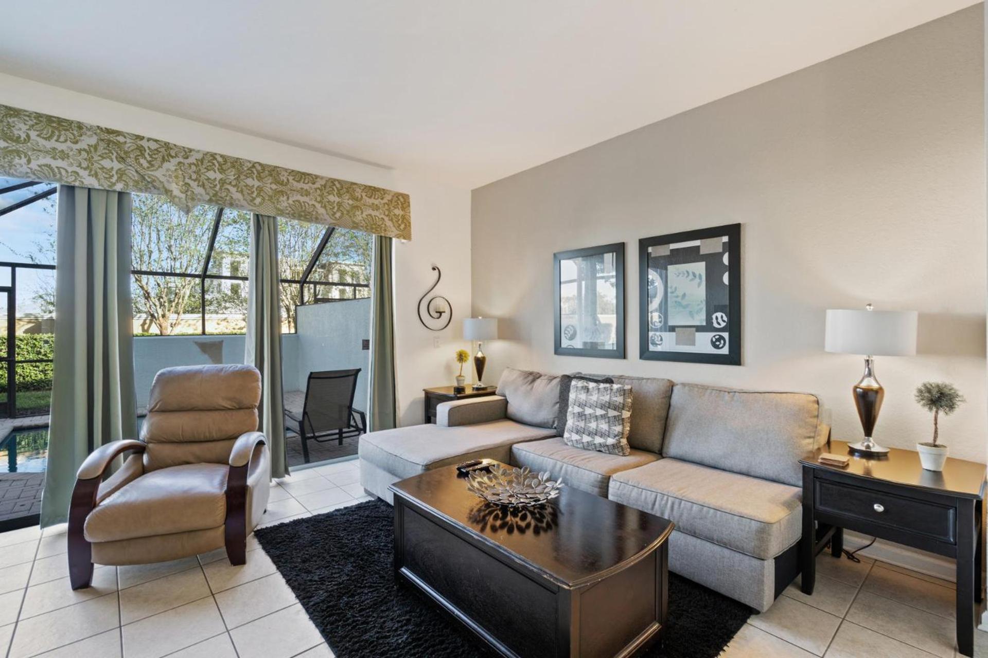 2563 Maneshaw Orlando