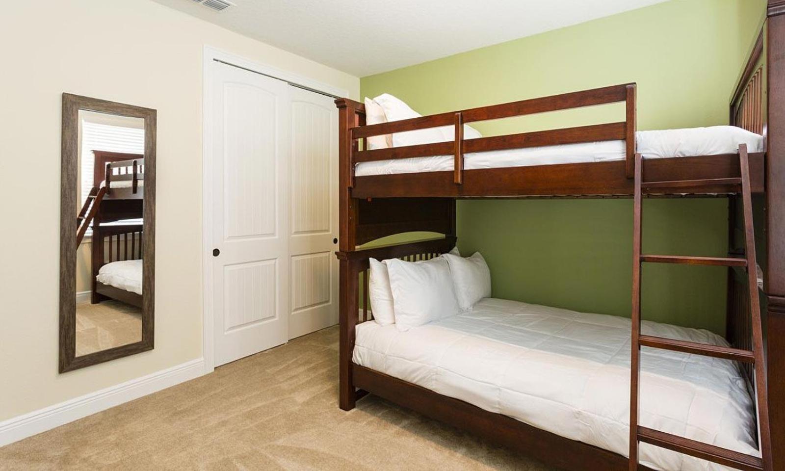 Unique Spacious 10 Bdrm With Backyard Pool At Encore *