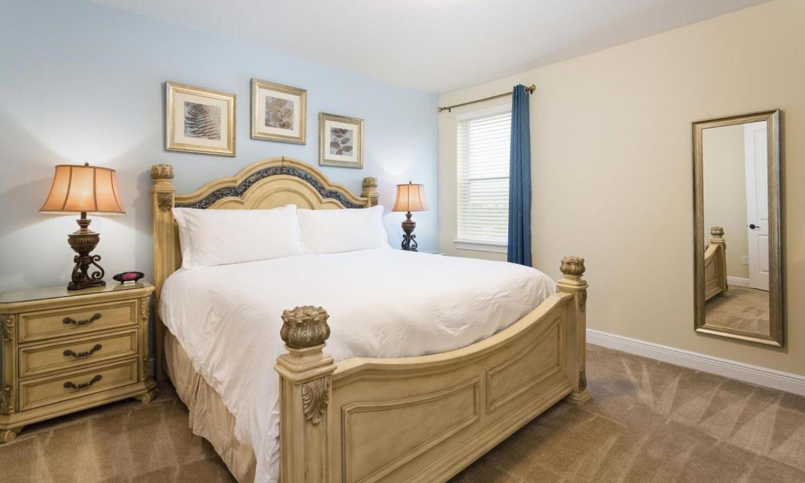 Holiday home Unique Spacious 10 Bdrm With Backyard Pool At Encore