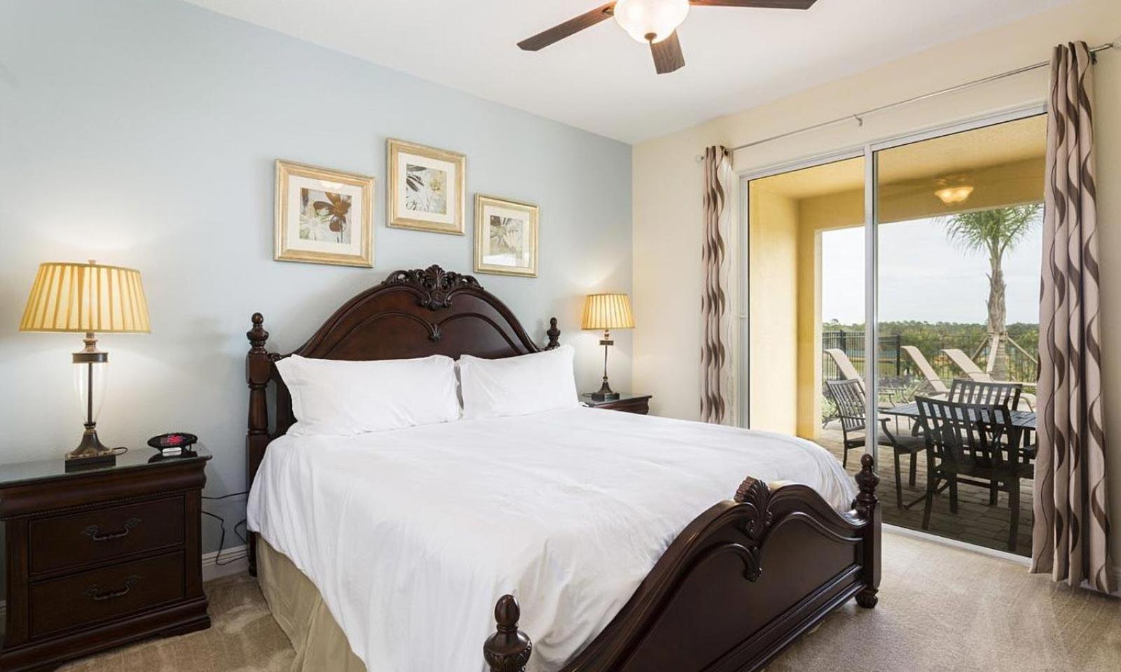Unique Spacious 10 Bdrm With Backyard Pool At Encore Holiday home *