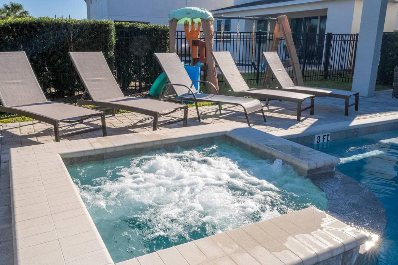 Fantastic Vacation W Pool And Movie Theater Holiday home