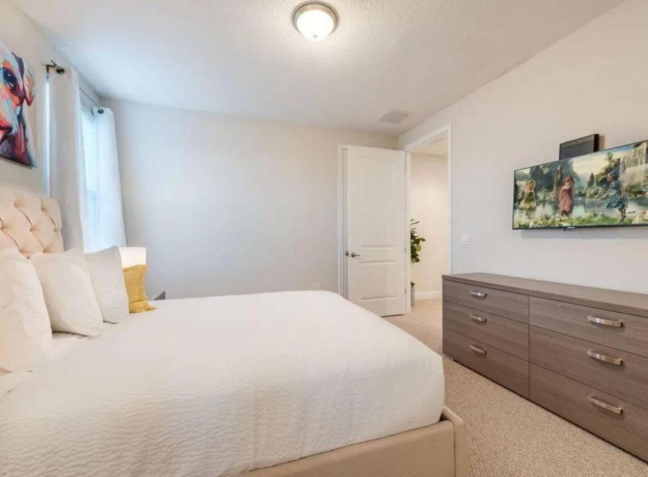 The Marker Villa-relaxunwind-disney-pool-games * Orlando