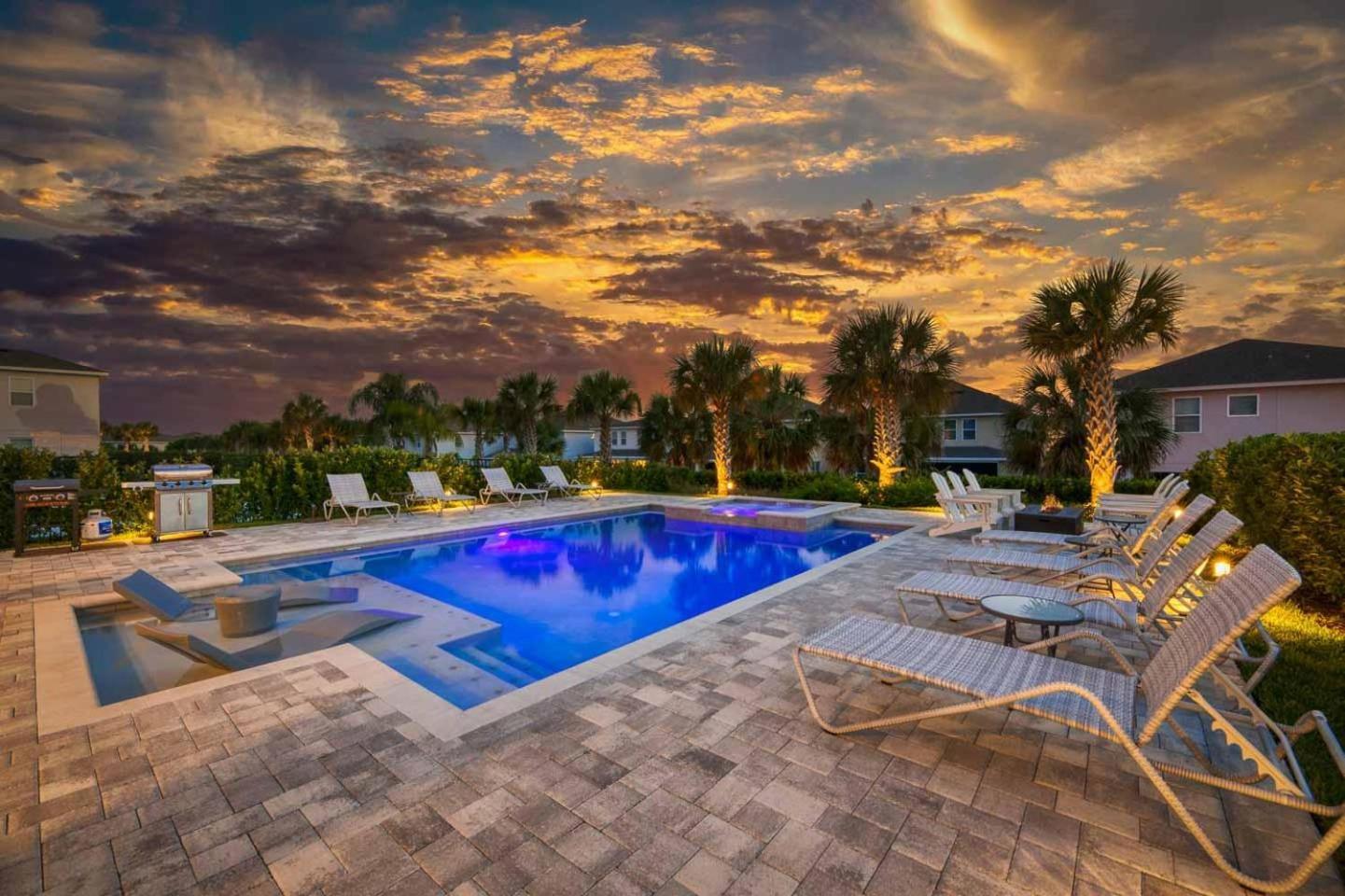 Casa de férias Spacious 8 Bdrm With South Facing Pool In Encore