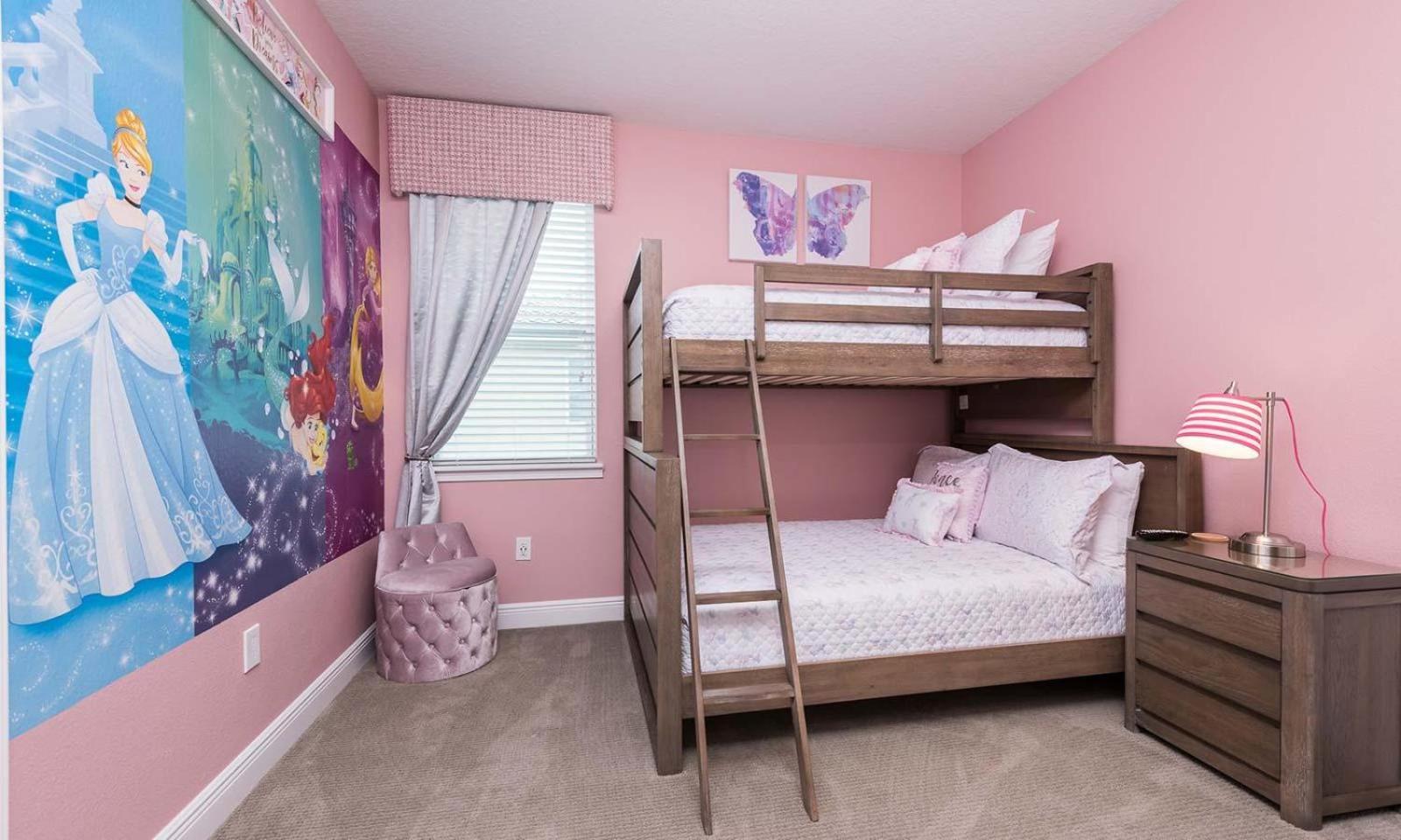 Holiday home Sun-kissed 6 Bdrm With Private Pool At Encore Orlando