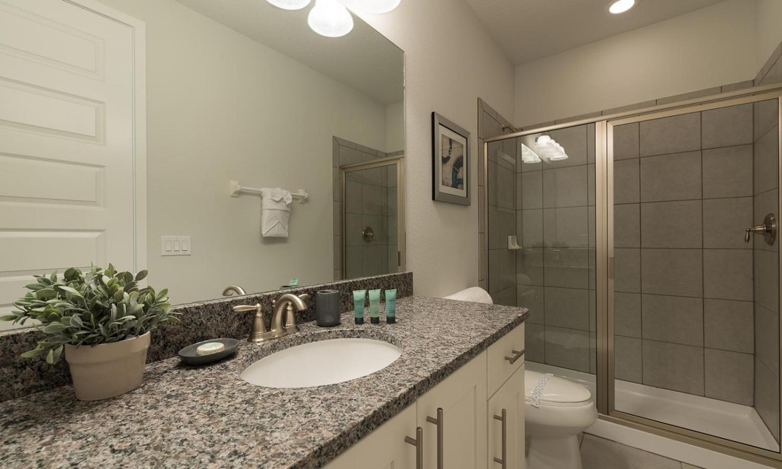 Wonderful 5 Bdrm With Pool Slide At Encore *