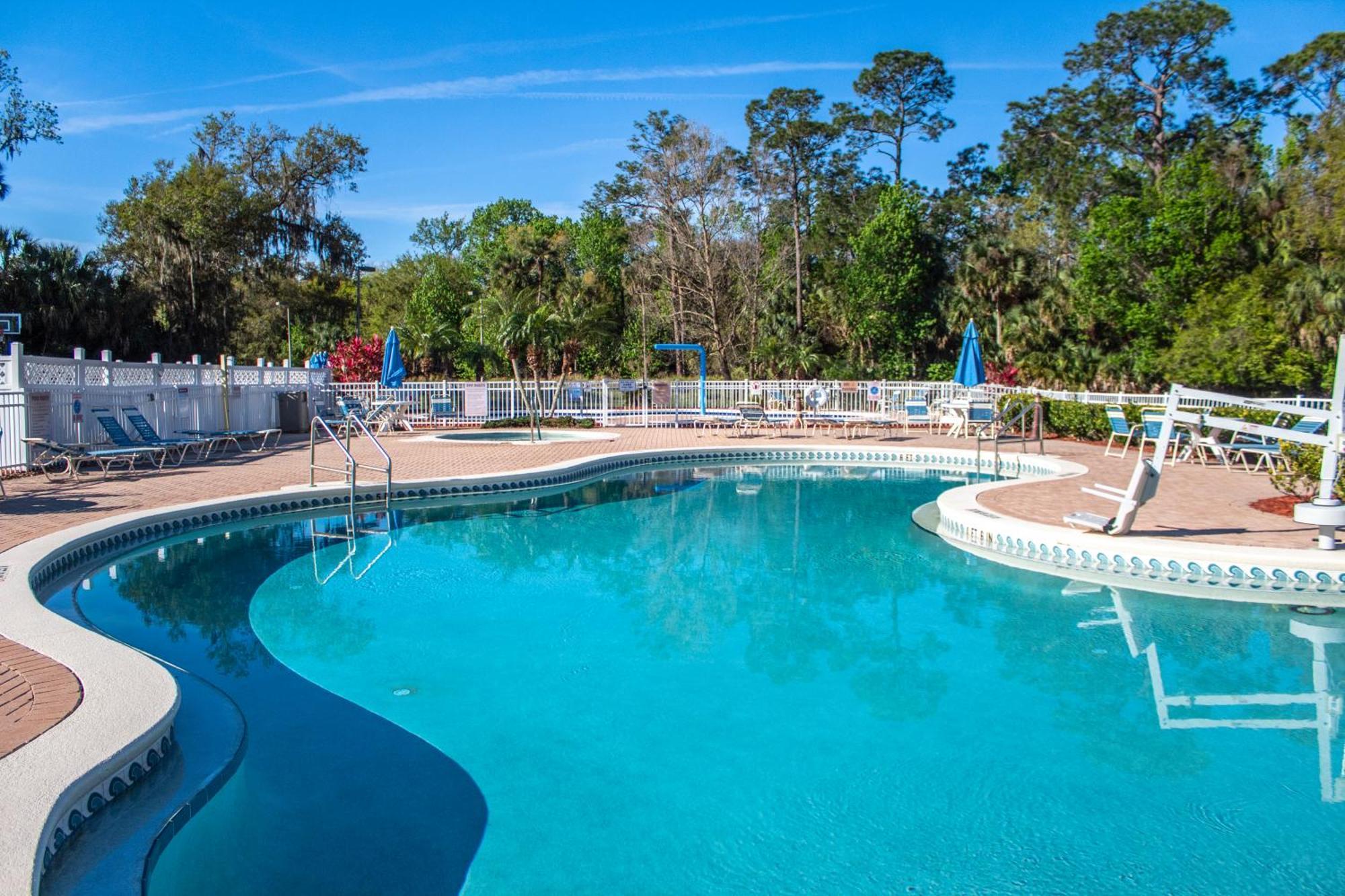 Barefoot'n Kissimmee Orlando Hotel