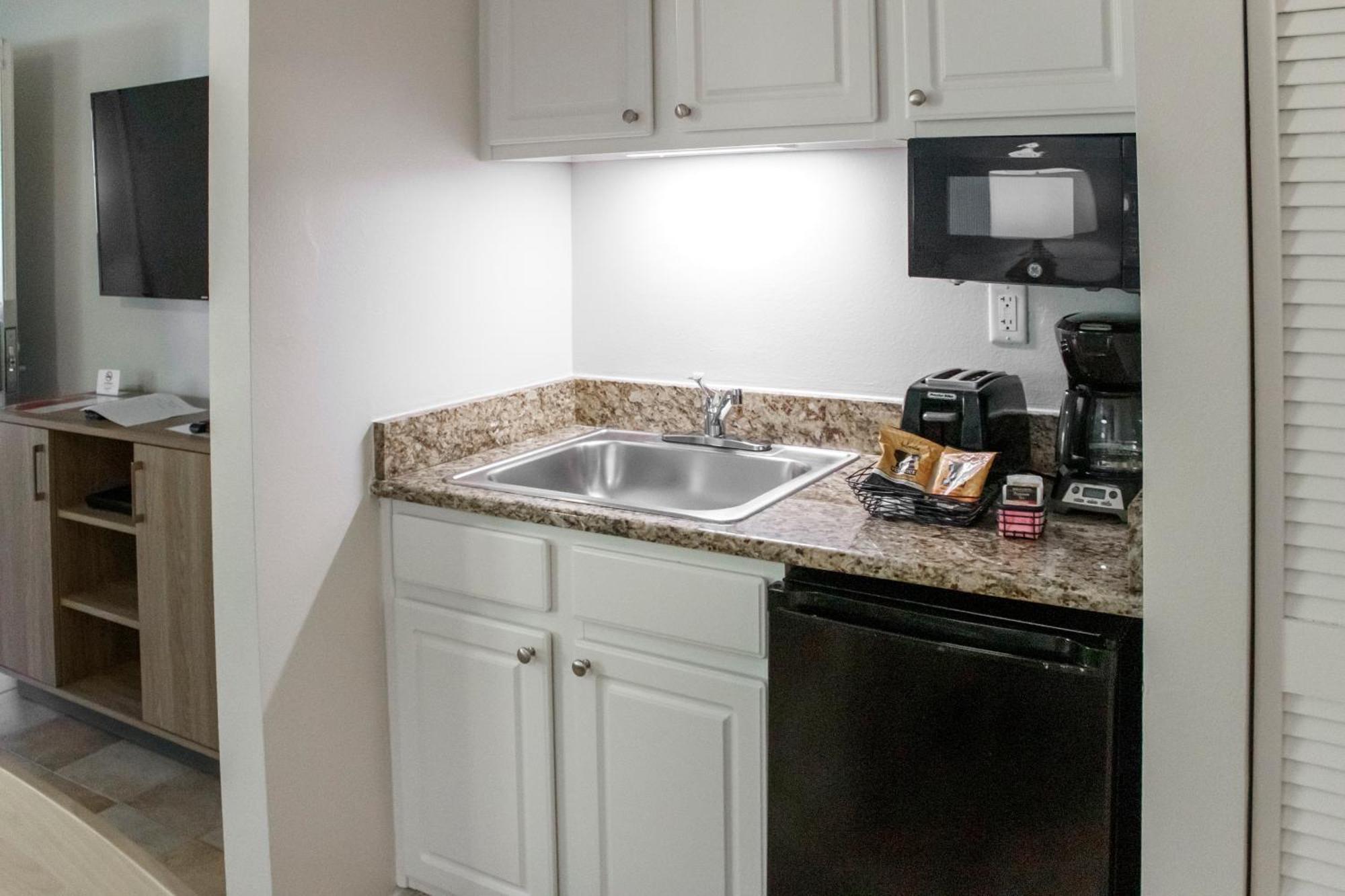 Barefoot'n Kissimmee Orlando Hotel 3*