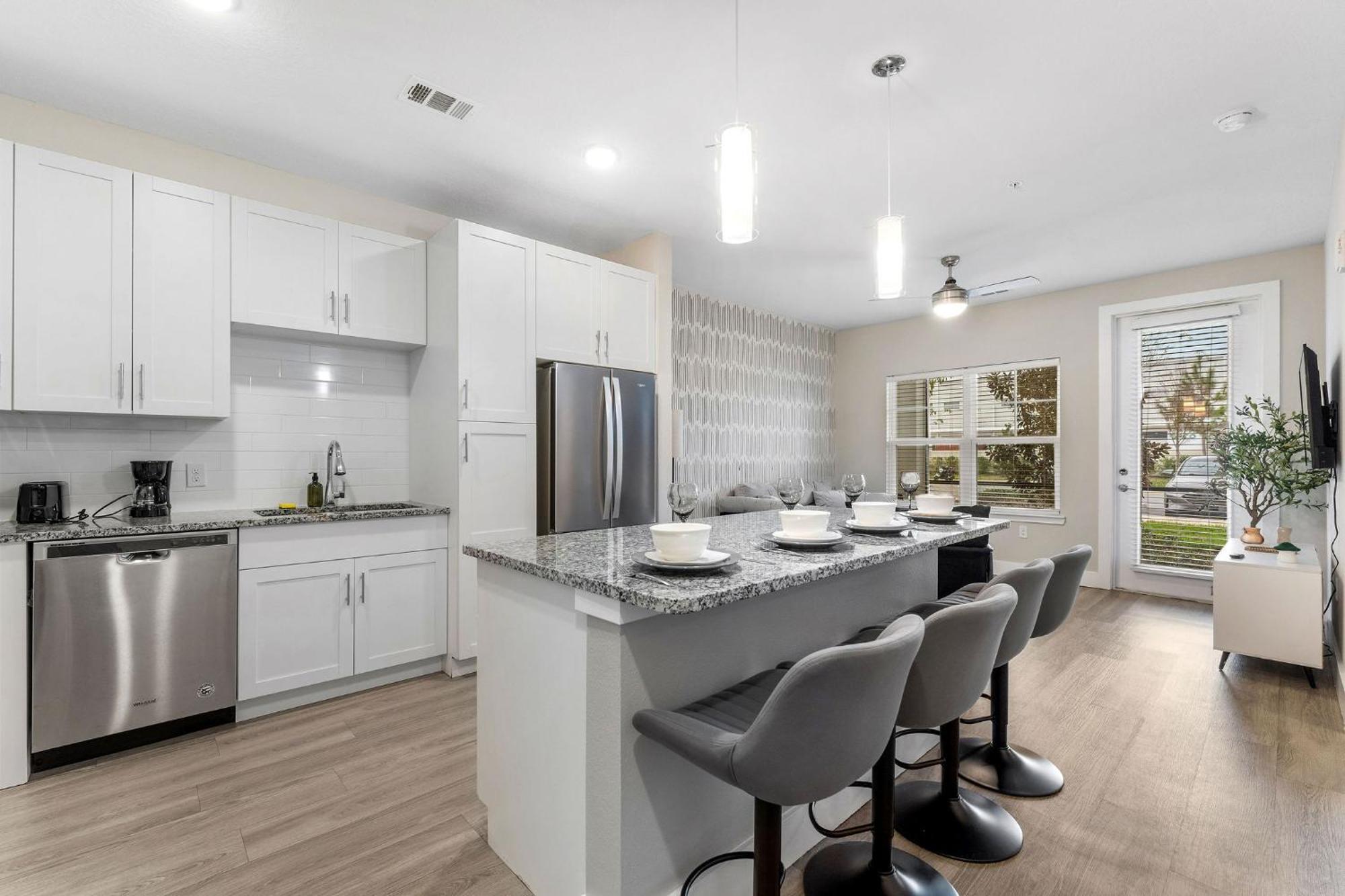 Apartment Private Full Close To Universal King Suite, Pool *