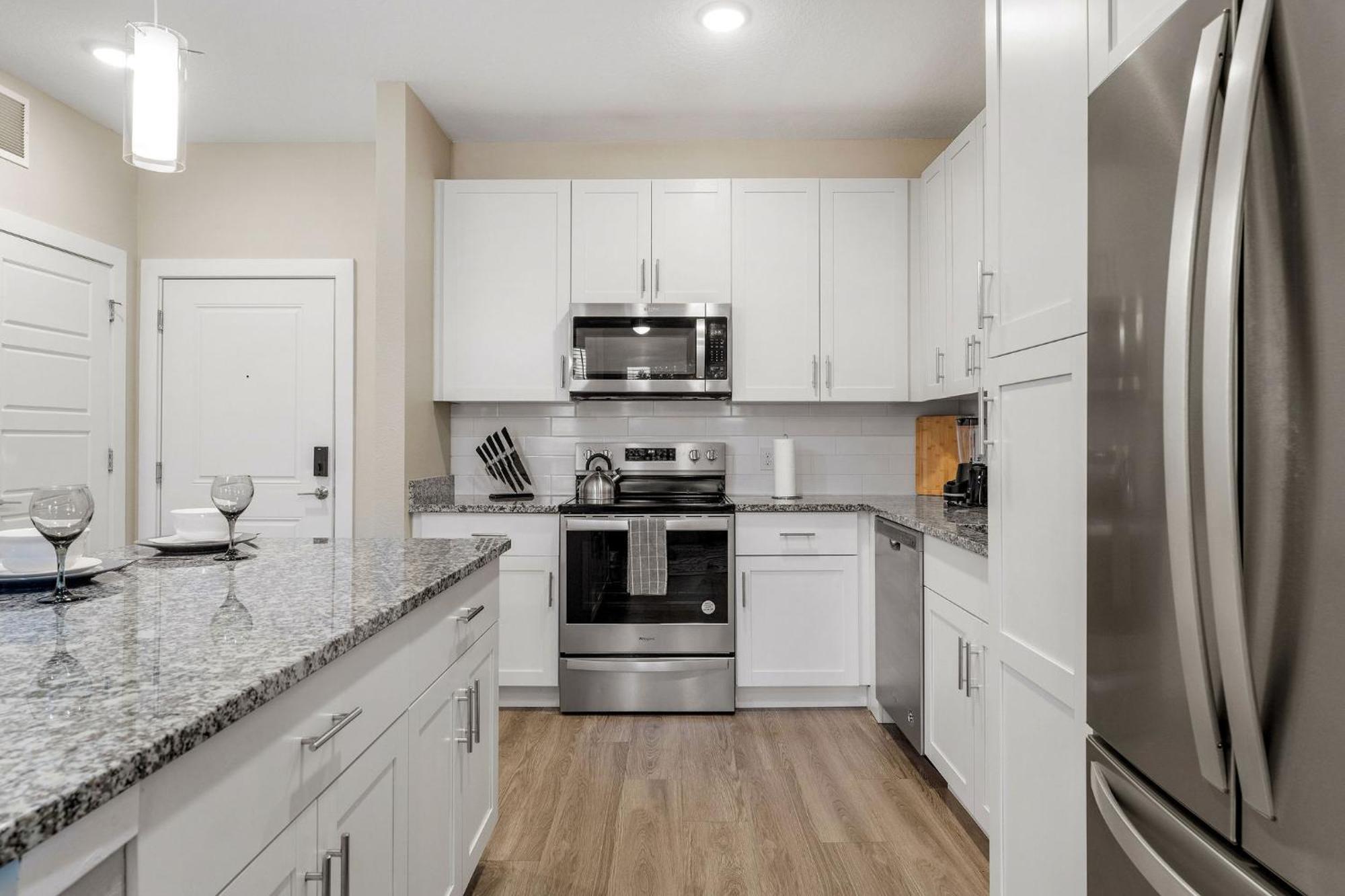 Apartment Private Full Close To Universal King Suite, Pool