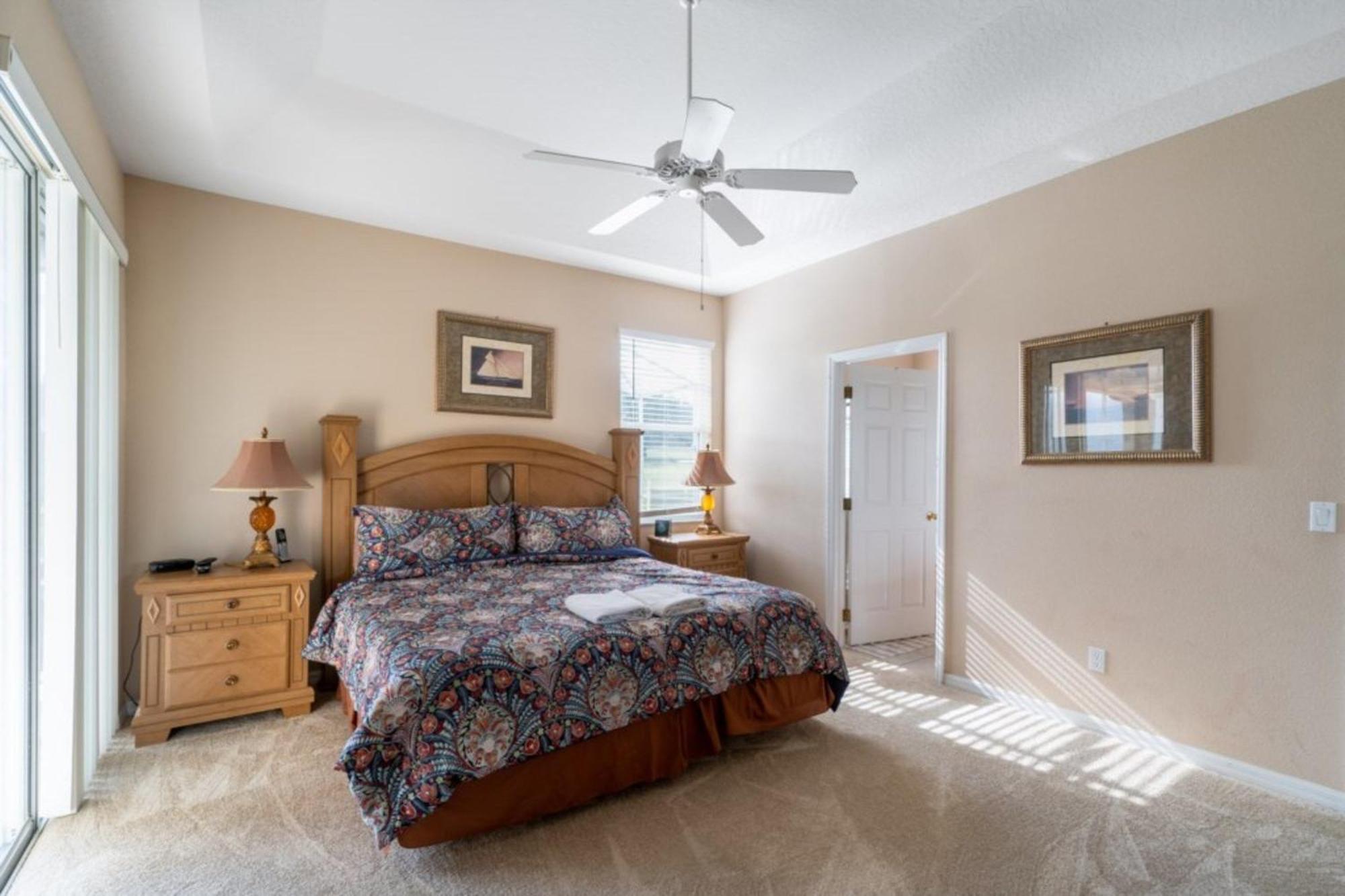 Holiday home 4 Bedroom Value With Private Pool *