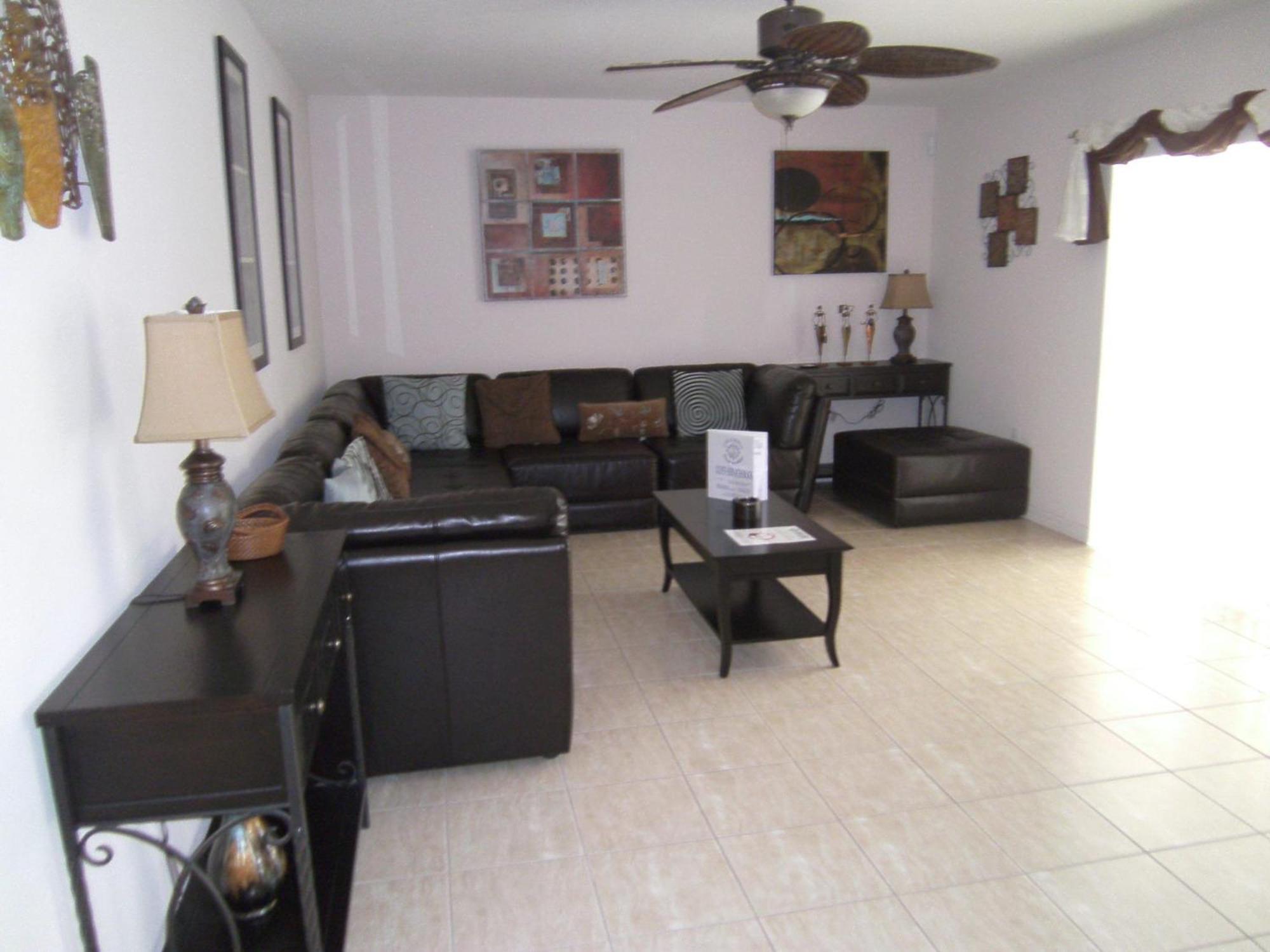 Holiday home 4 Bedroom Value With Private Pool Orlando