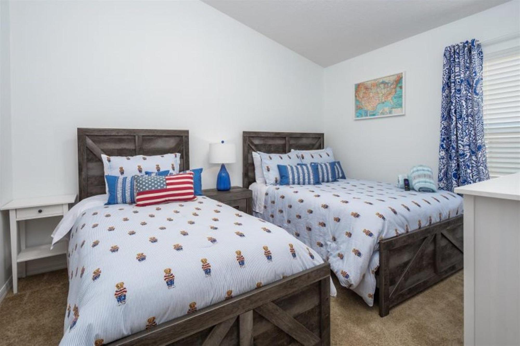 4 Bedroom Value With Private Pool Holiday home Orlando