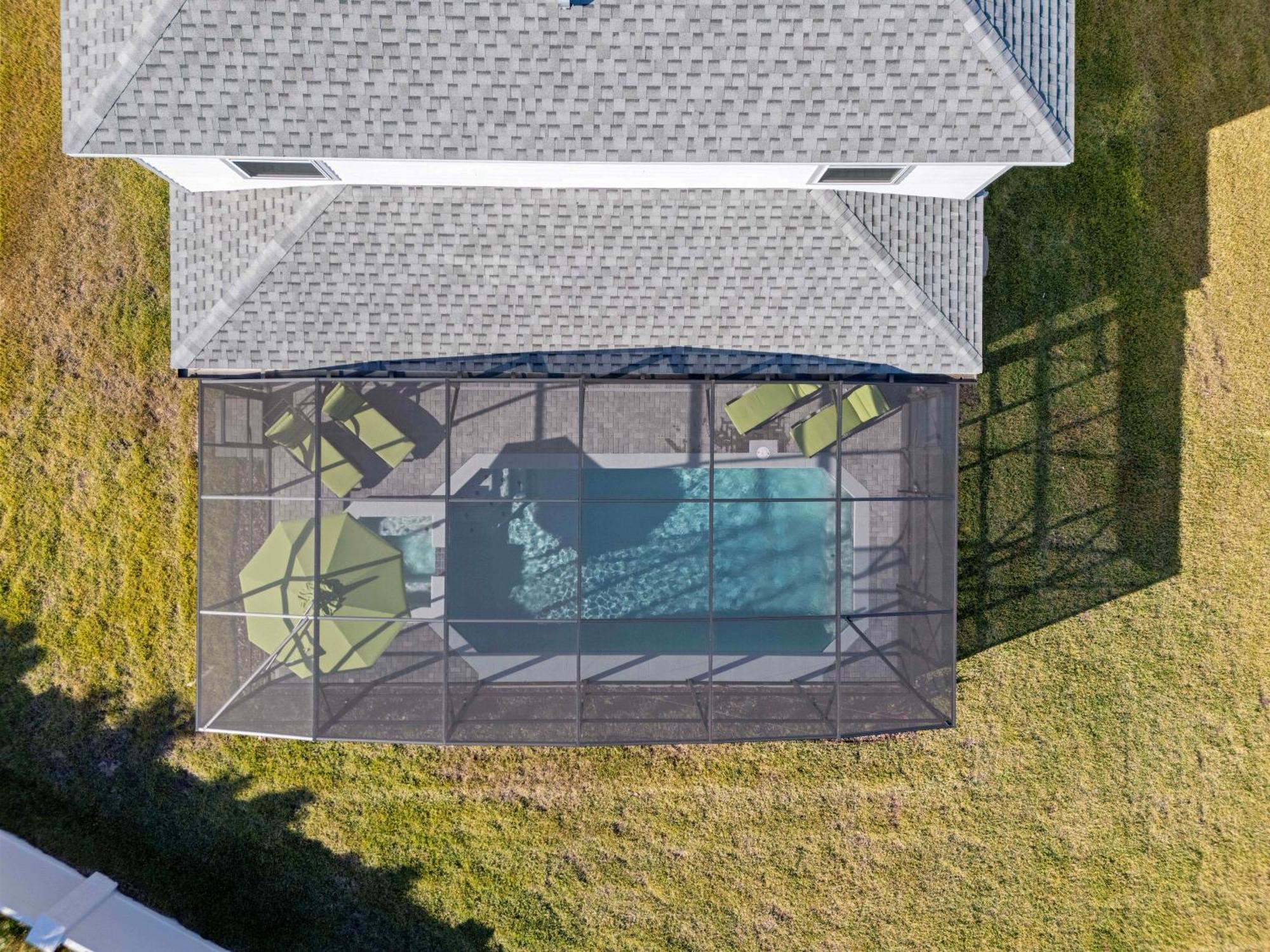 New Themed Villa, Heated Pool And In Windsor Cay Orlando