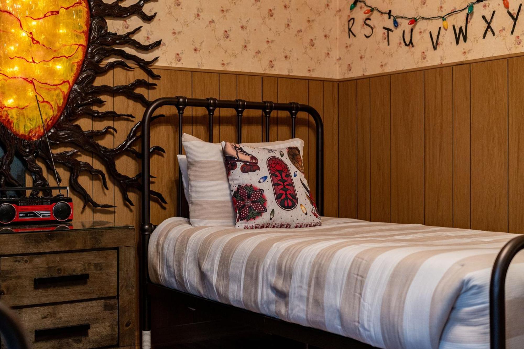 New Themed Villa, Heated Pool And In Windsor Cay * Orlando