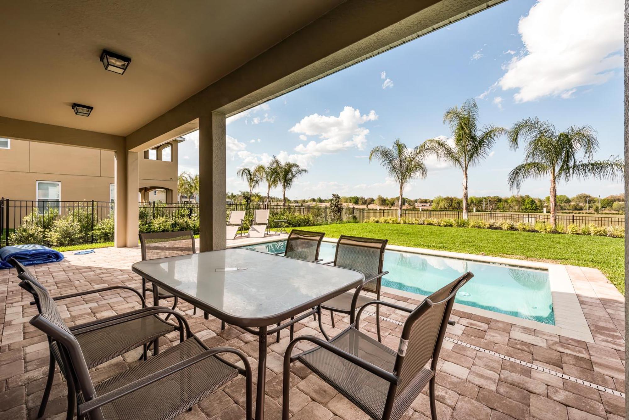 Lovely With Theme Rooms, Game And Private Pool With Access By Rentyl - 7705by Holiday home