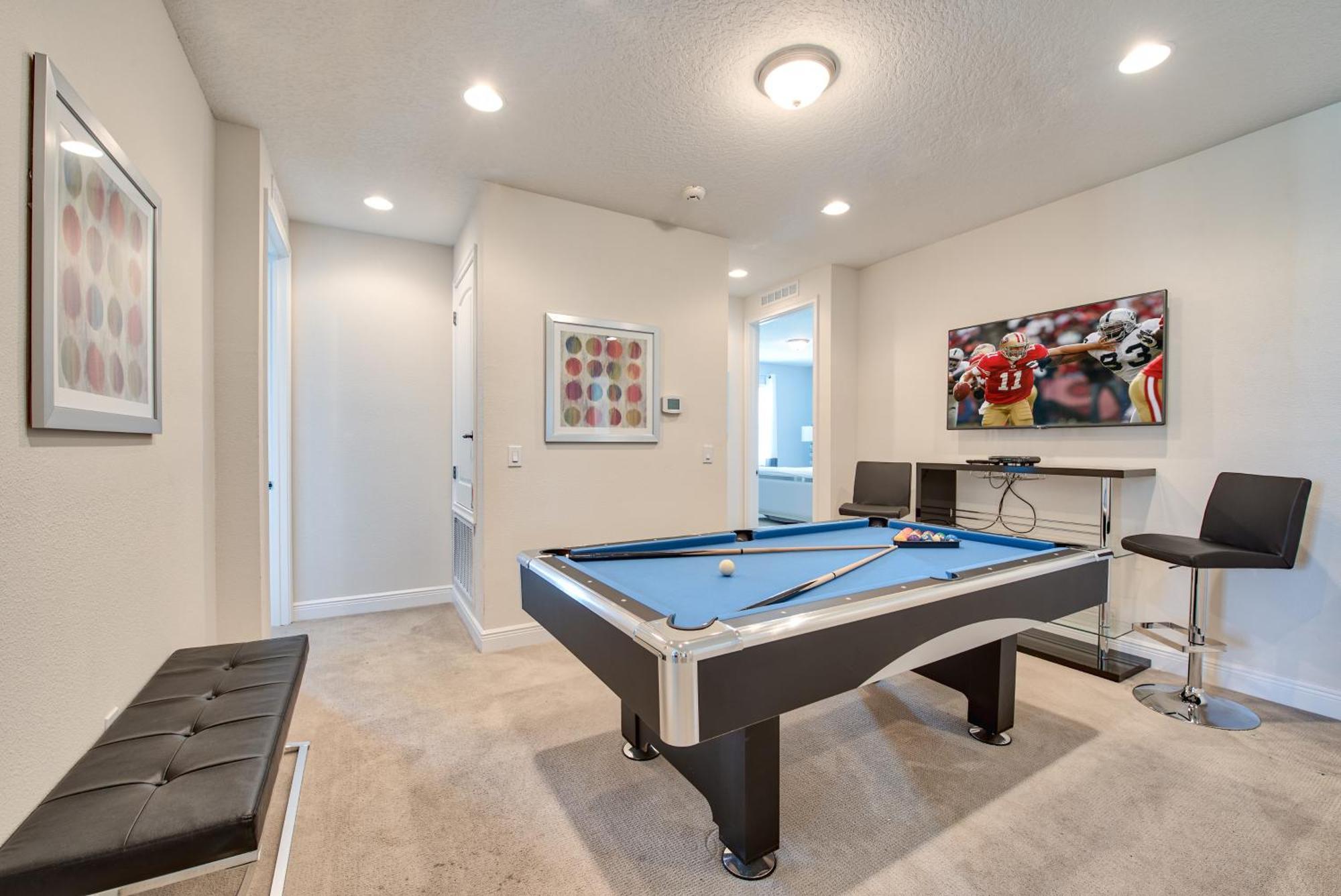 Stylish With Media & Pool Table Near By Rentyl - 7601m Orlando