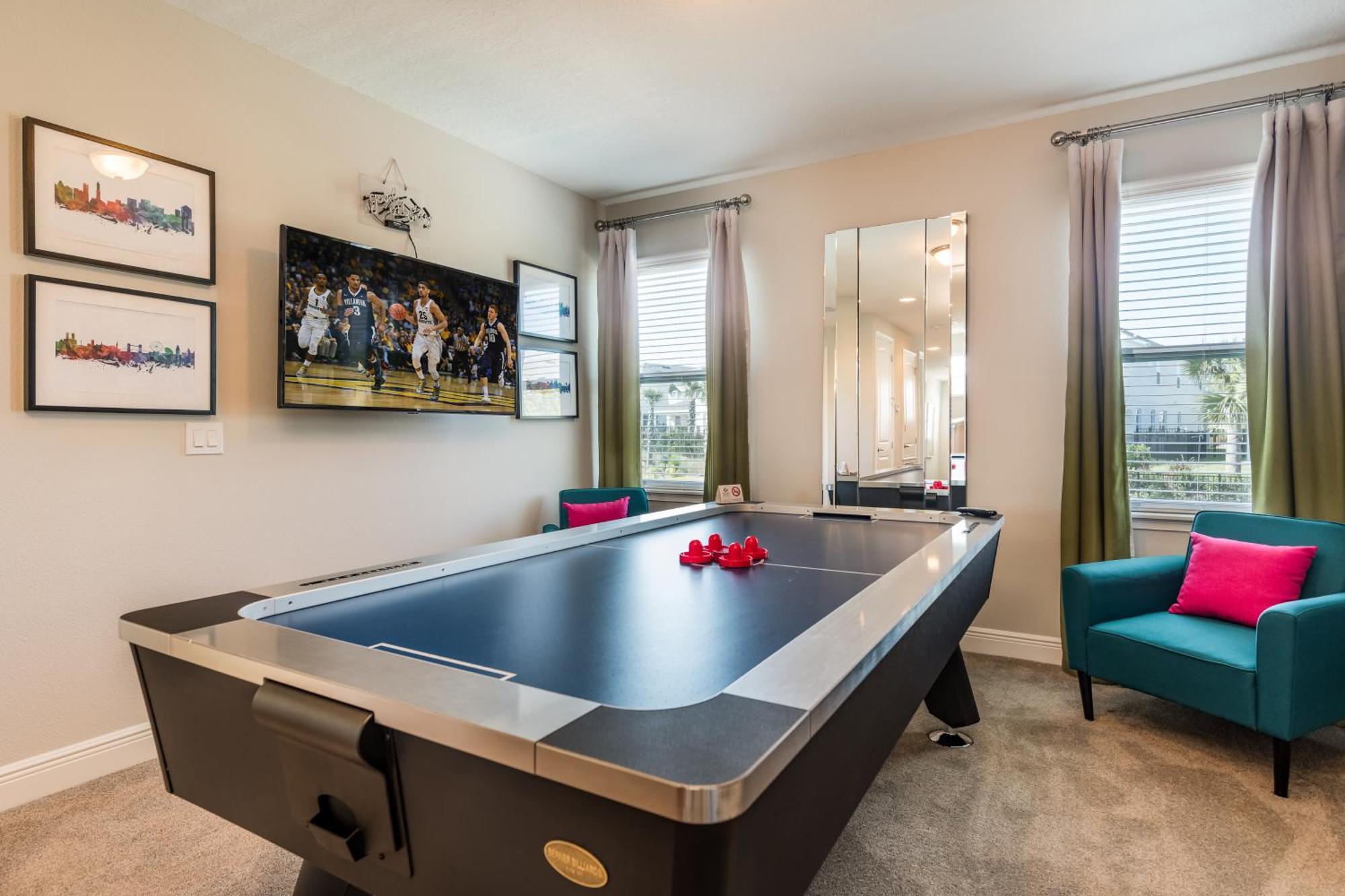 Delight: Cozy With Private Pool And Themed Holiday home
