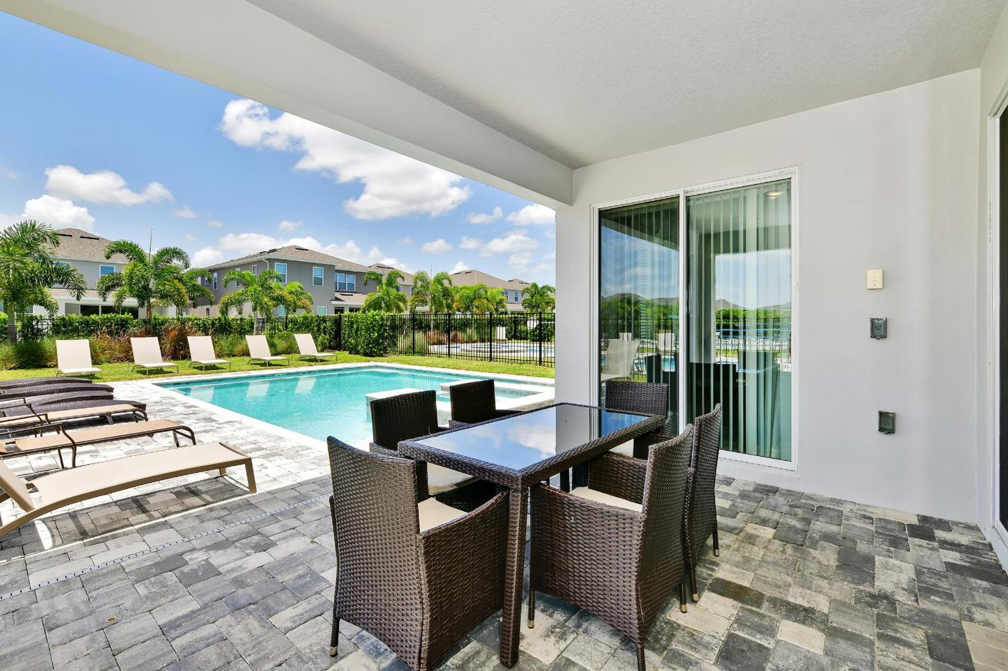 Modern House By Rentyl Near With Private Pool & Amenities - 393s Orlando