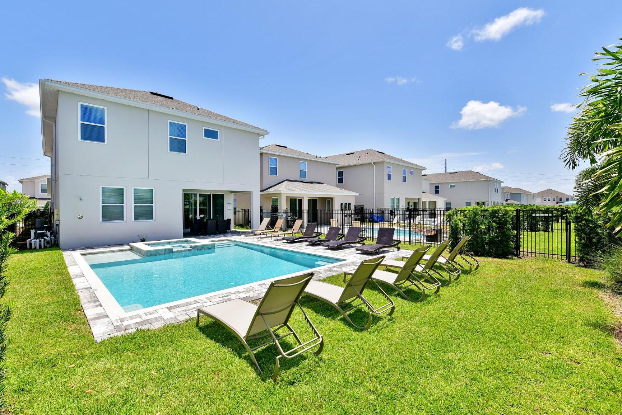 Modern House By Rentyl Near With Private Pool & Amenities - 393s * Orlando