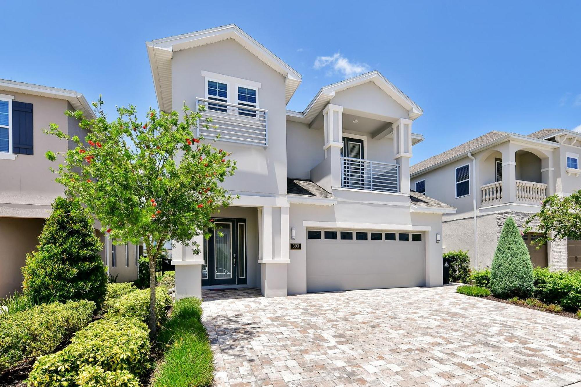 Modern House By Rentyl Near With Private Pool & Amenities - 393s Holiday home *