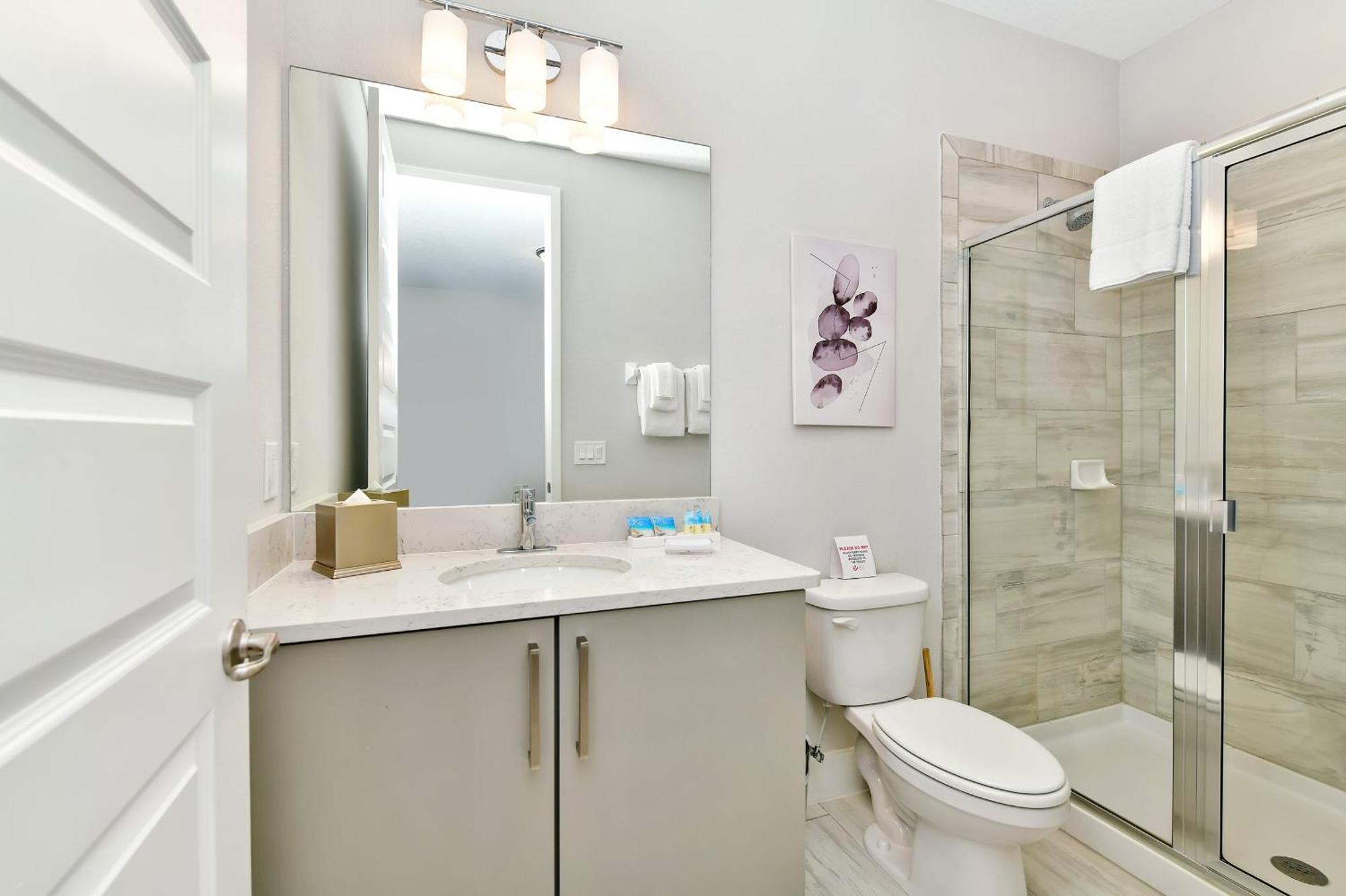 Modern House By Rentyl Near With Private Pool & Amenities - 393s * Orlando