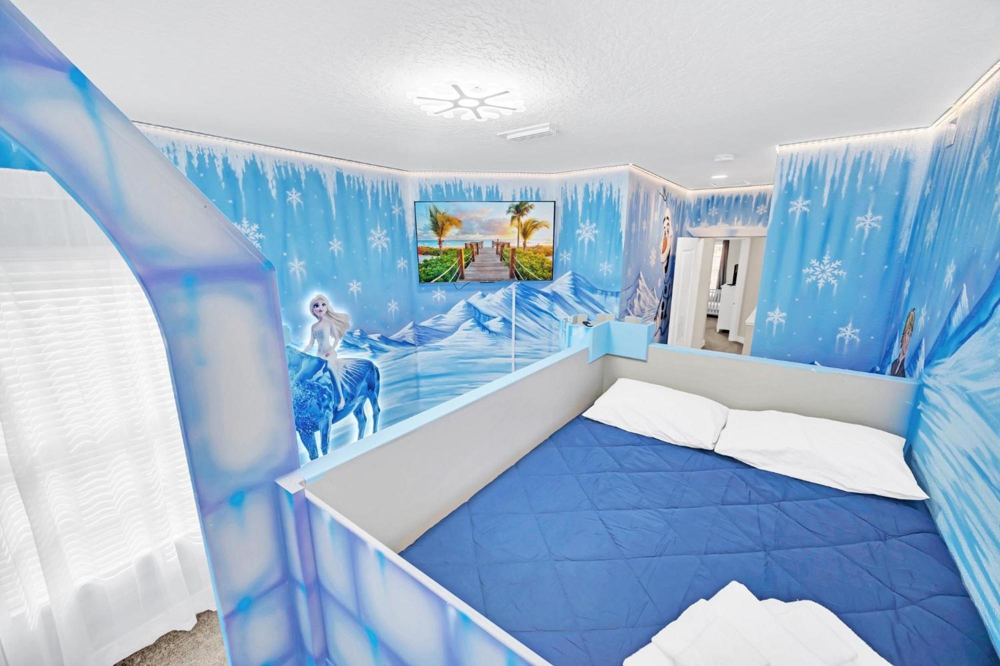 Holiday home New Amazing Unique Dream House 5 Min To *