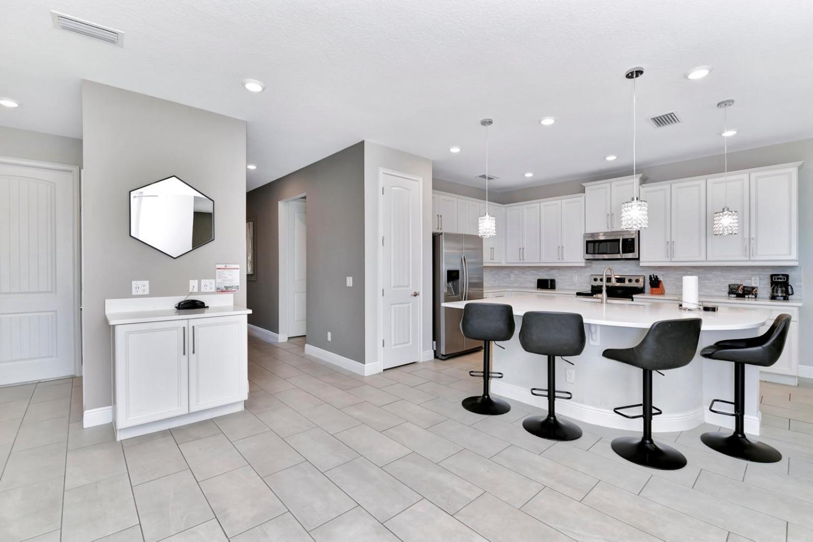 Holiday home Modern Five Bedroom With Private Pool & Access At Encore At Reunion - 253sf *