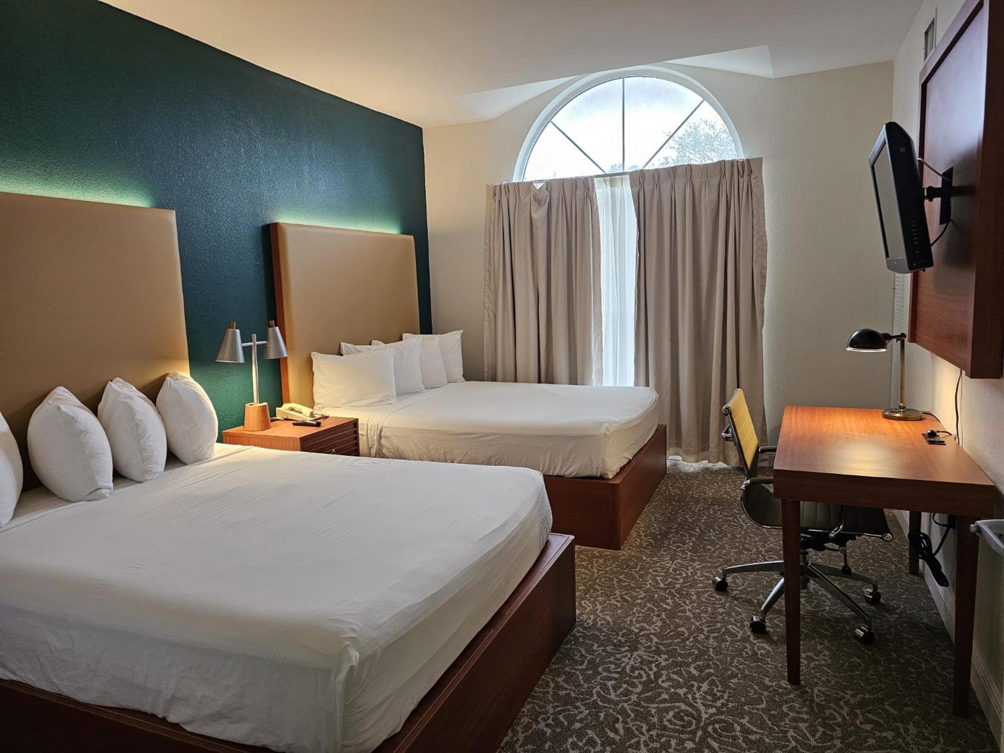 Montreal Hotel