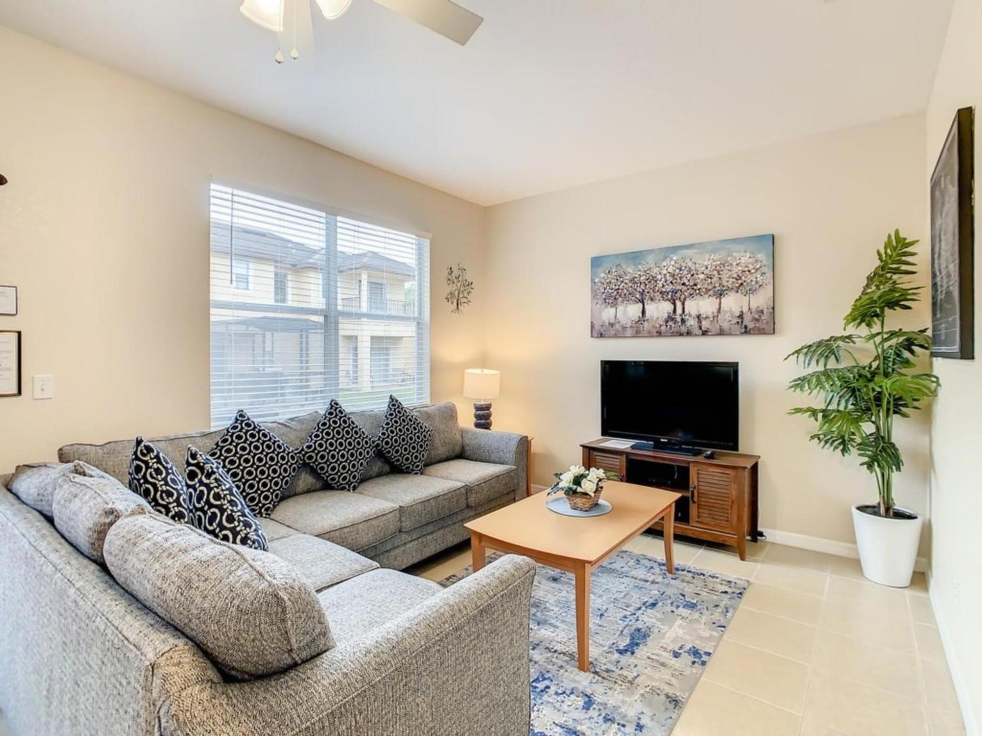Spacious Regal Oaks Townhome By Apartment